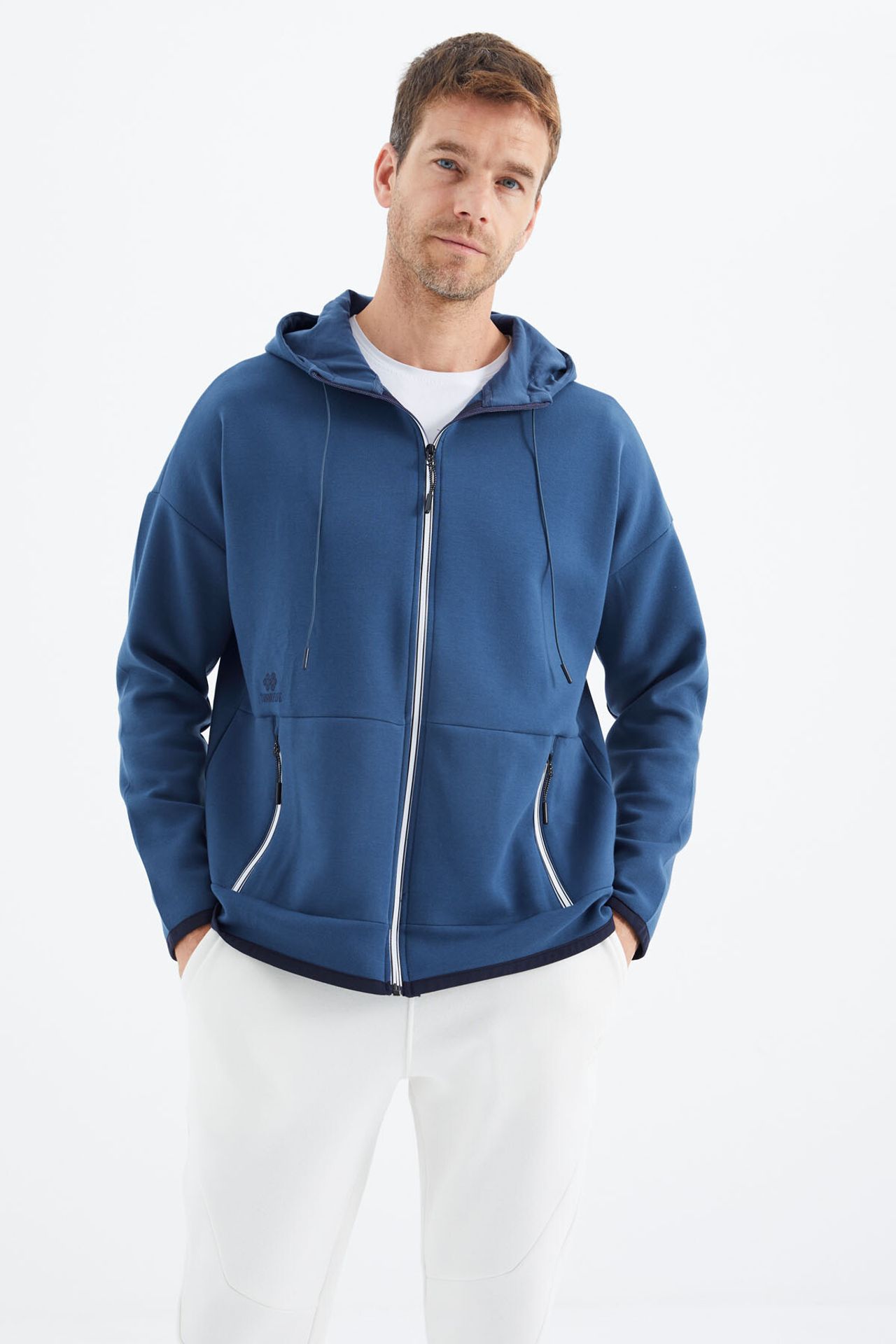 TOMMY Men’s Three-Piece Coord Set 6
