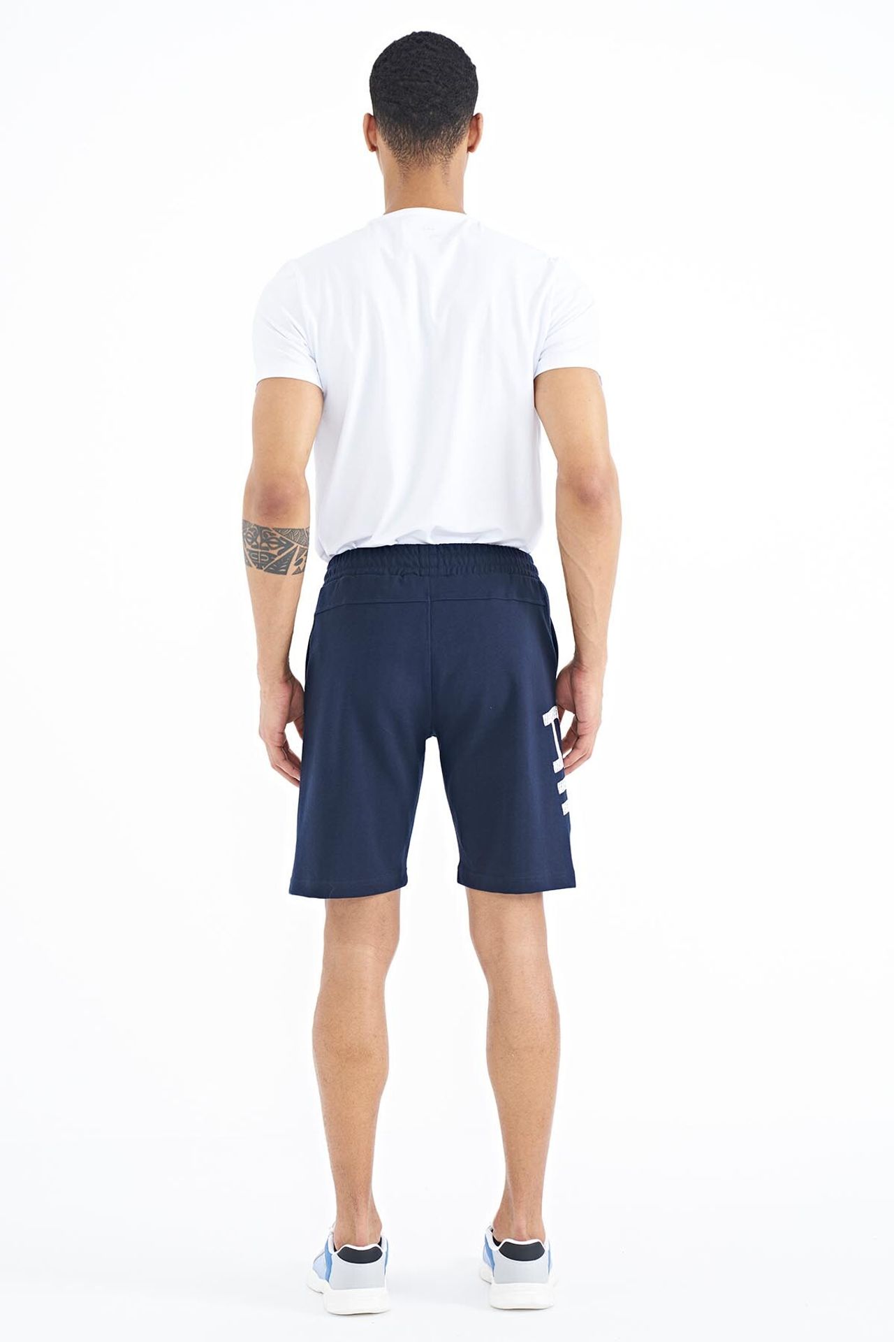 TOMMY Men's Cotton-Blend Sweat Shorts 6