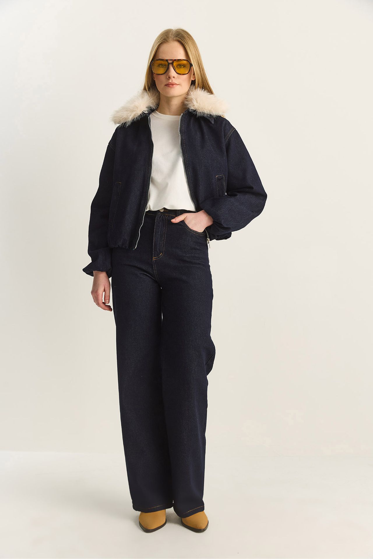 LUCCI Crop Denim Jacket with Faux Fur Detail 3