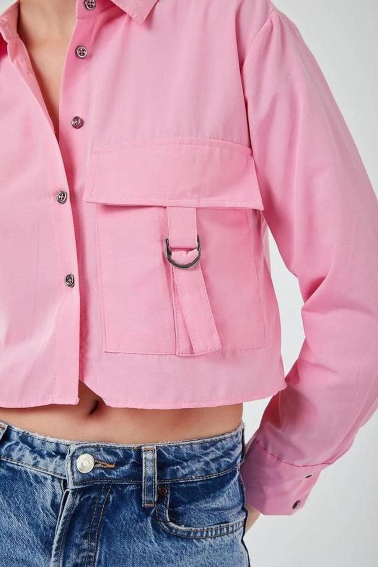 Cropped Poplin Shirt with Pocket Detail 3