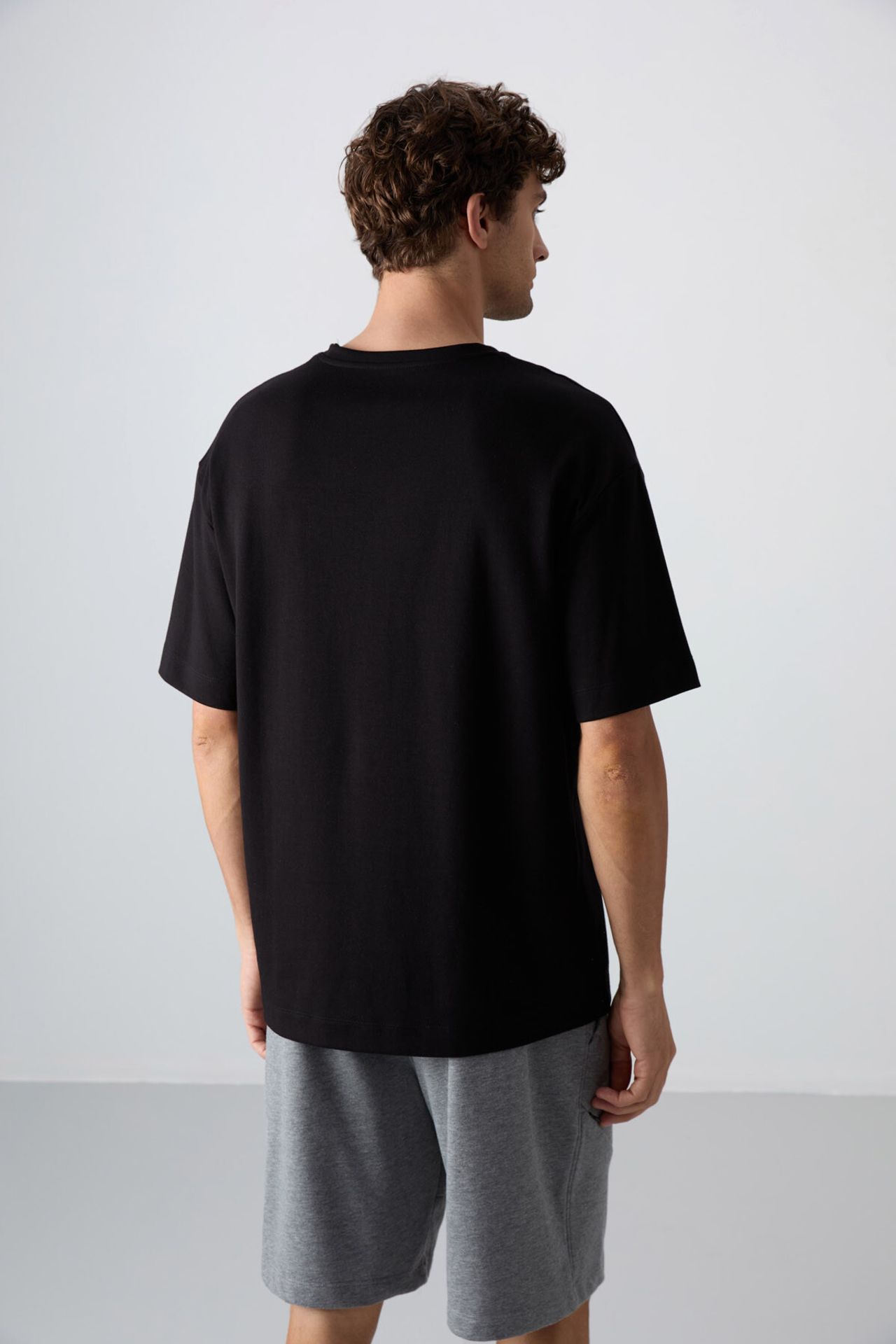 TOMMY Oversized Printed Crew Neck T-Shirt 5