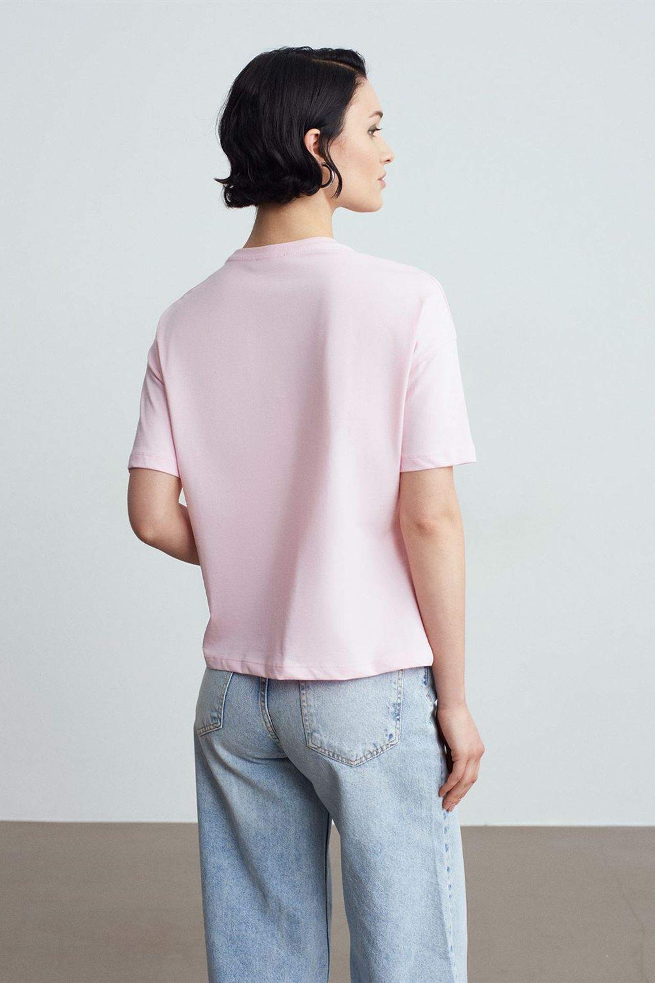 DILVIN Women's Cotton Crew Neck T-Shirt 3