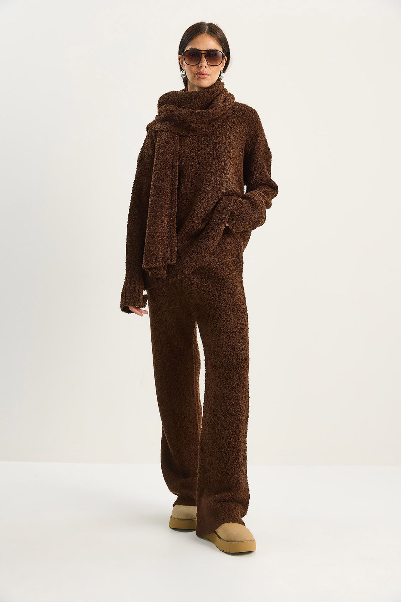 LUCCI Oversize Ribbed Knit Two-Piece Set 3