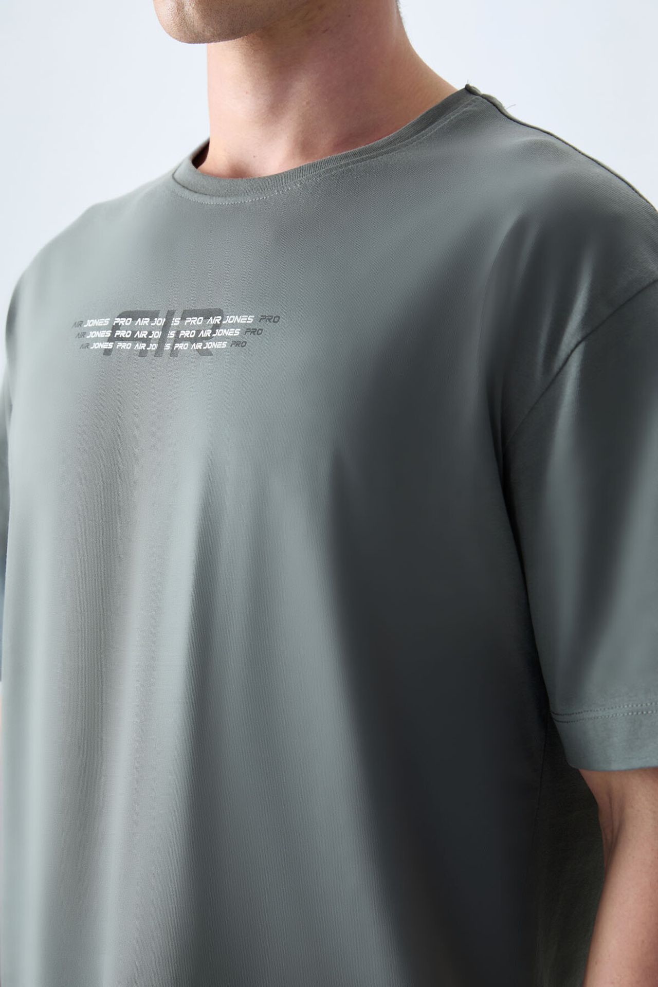 TOMMY Oversized Logo Cotton Crew Neck T-Shirt 3