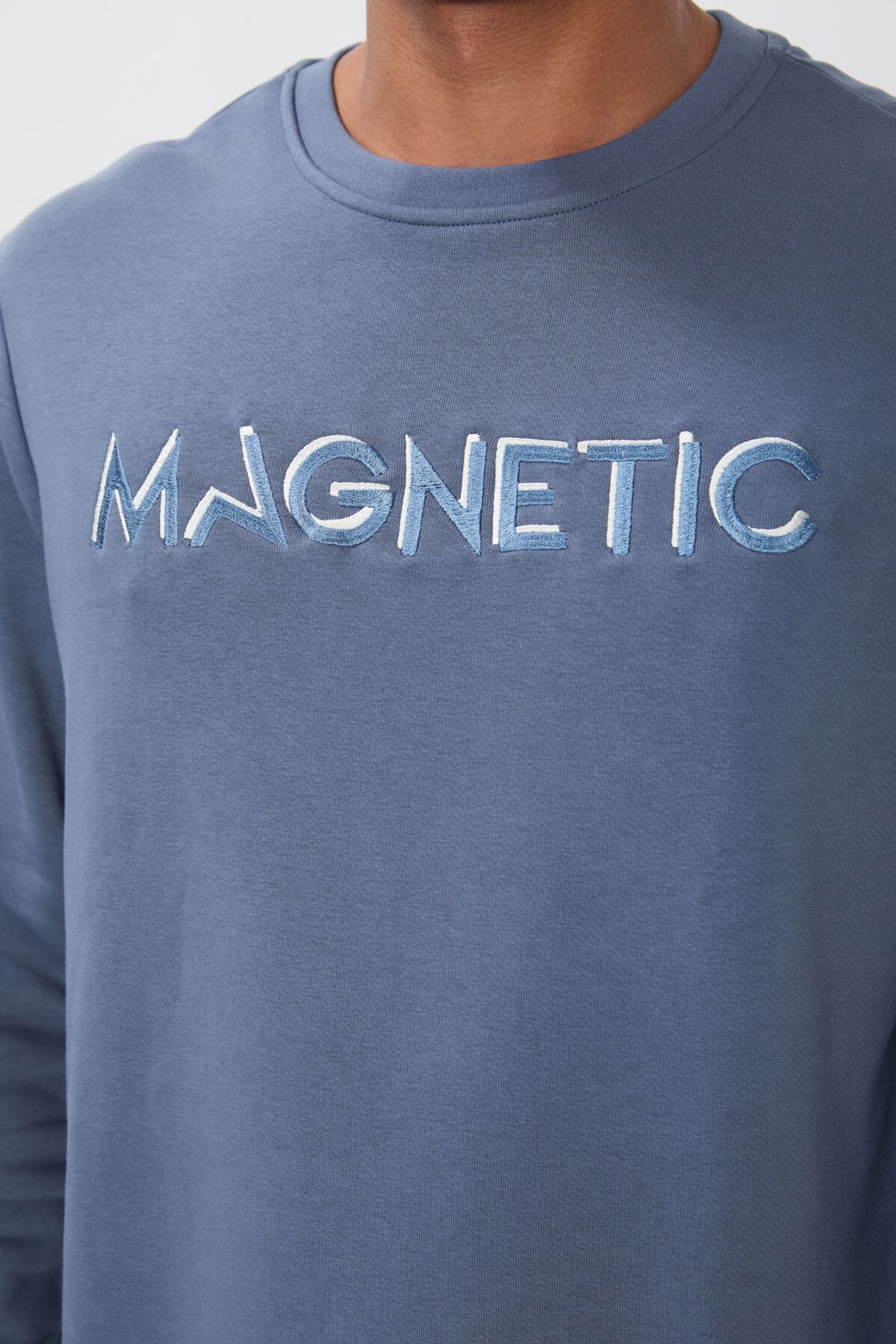 TOMMY Men's Printed Crew Neck Sweatshirt 4