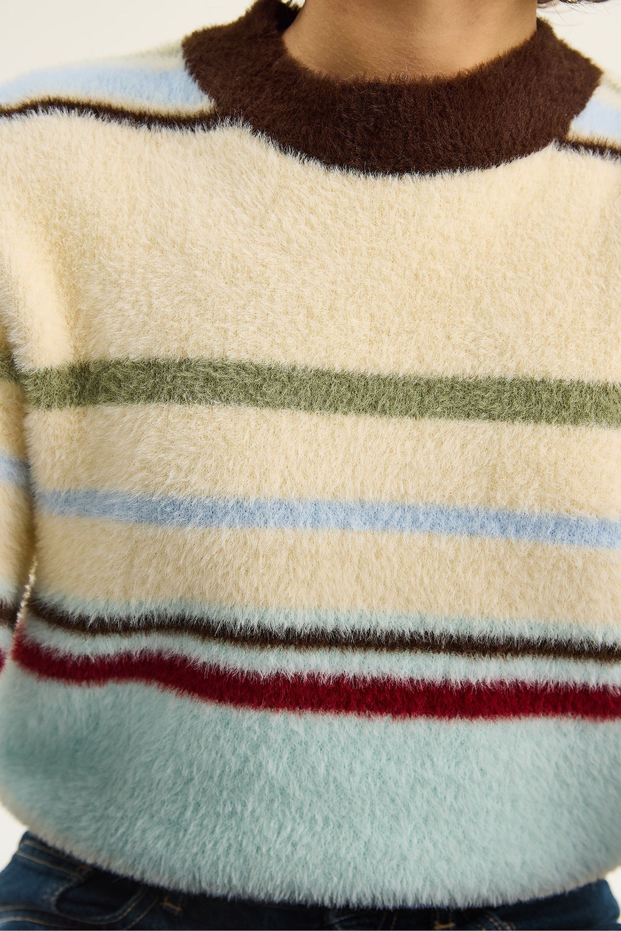 LUCCI Striped Crew Neck Sweater 5