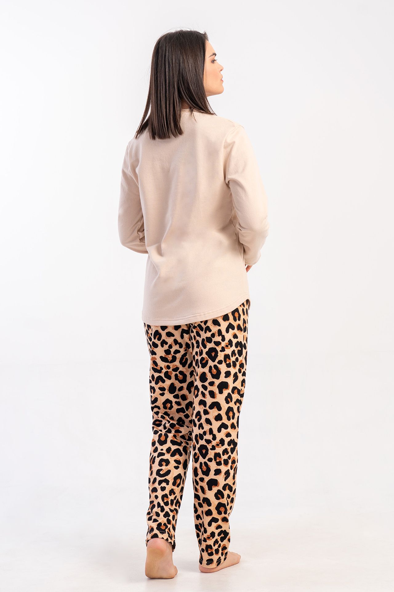 YAKE Leopar Desenli İki Parçalı Pijama Takımı 4