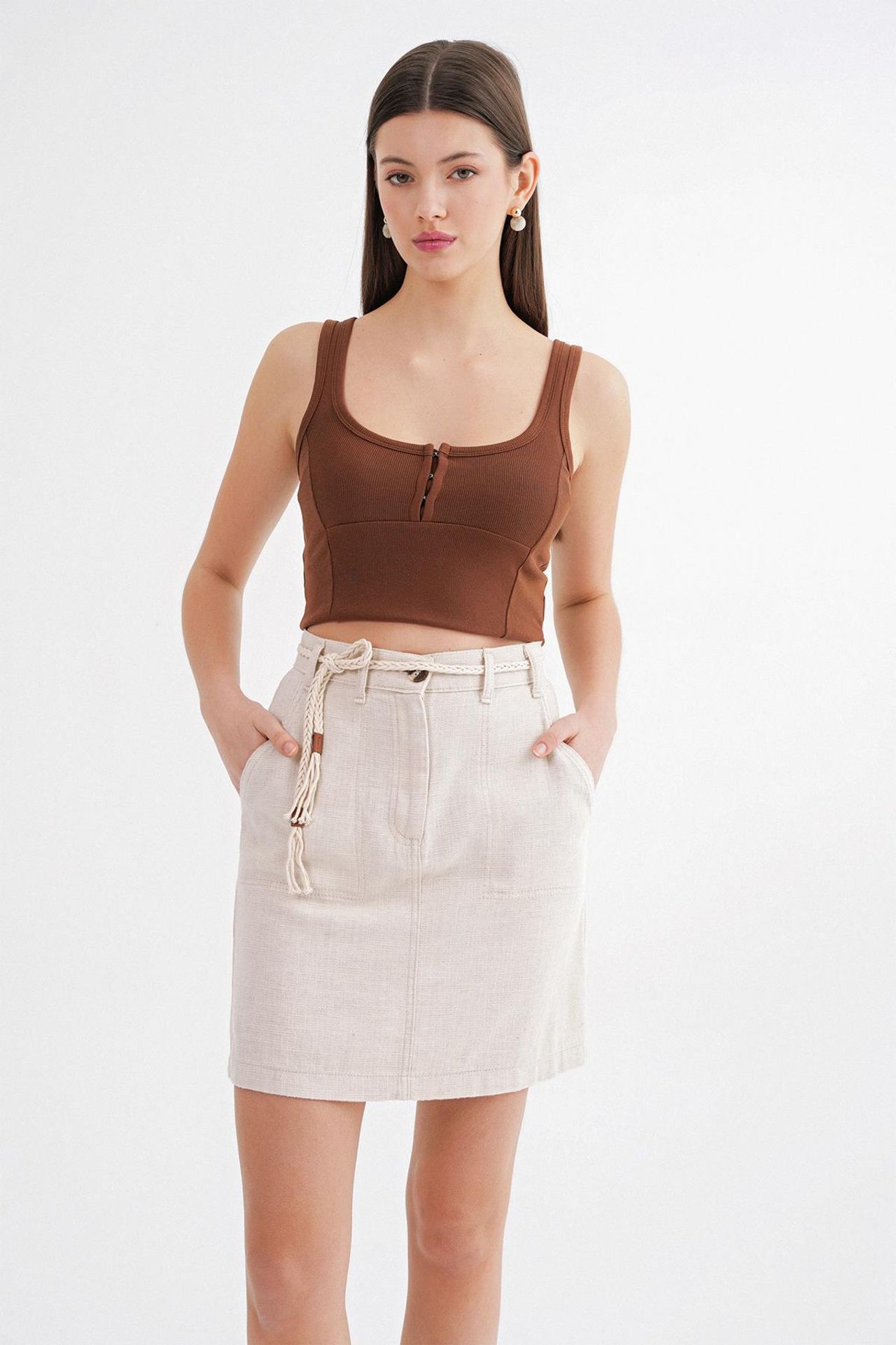 Mixray High-Waisted Mini Skirt with Accessory Detail 3