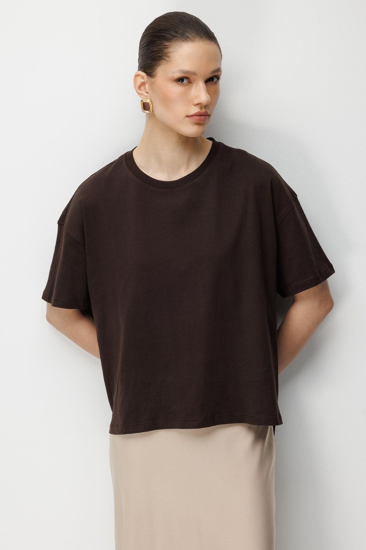 MIXRAY Oversized Crew Neck Plain T-Shirt with Slit 4