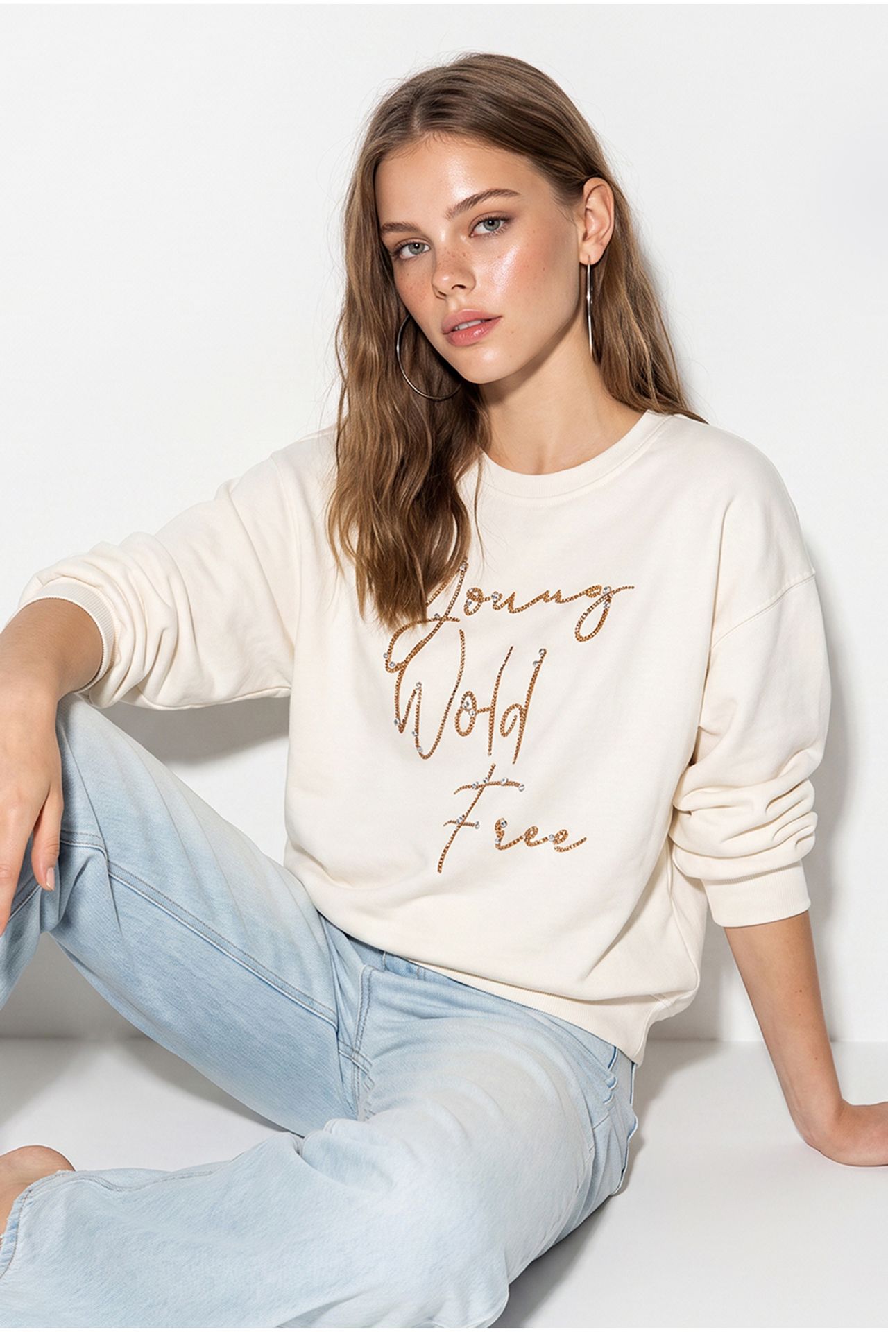 LUCCI Women's Sweatshirt 3