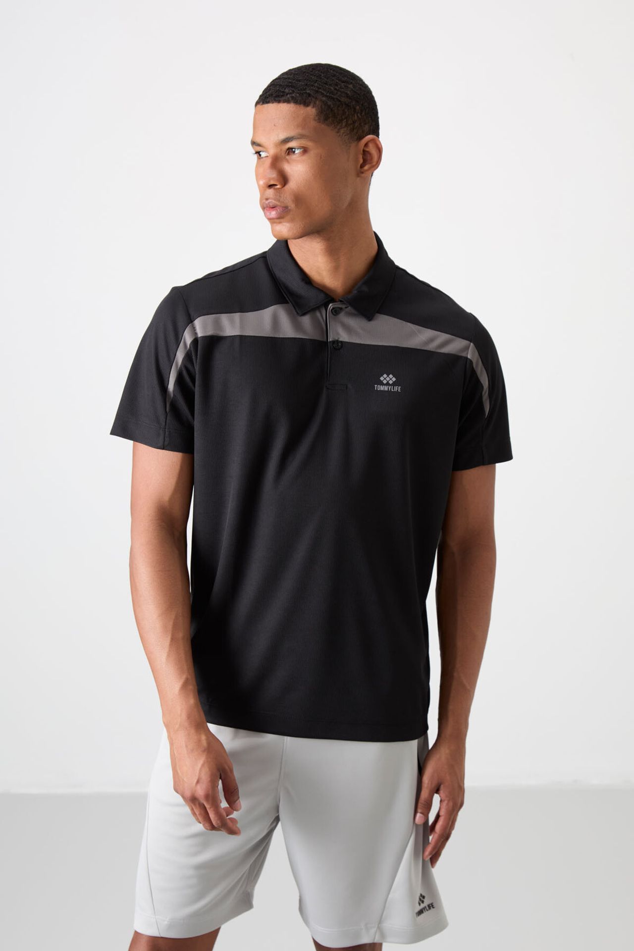 TOMMY Men's Colour-Blocked Polo T-Shirt 4