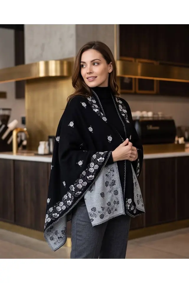 RYVAN Women's Scarf