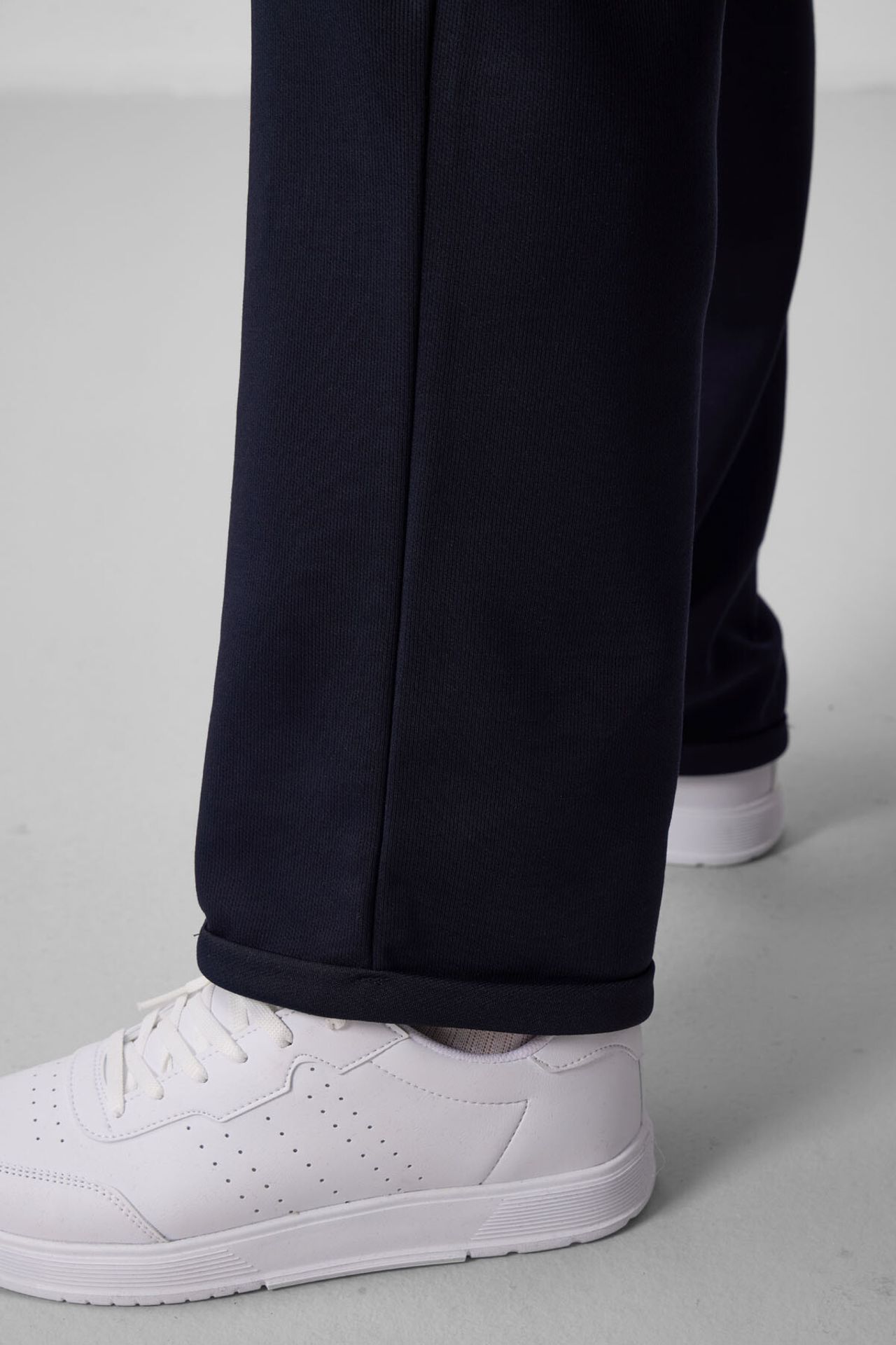 TOMMY Men's Wide-Leg Pull-On Trousers 3