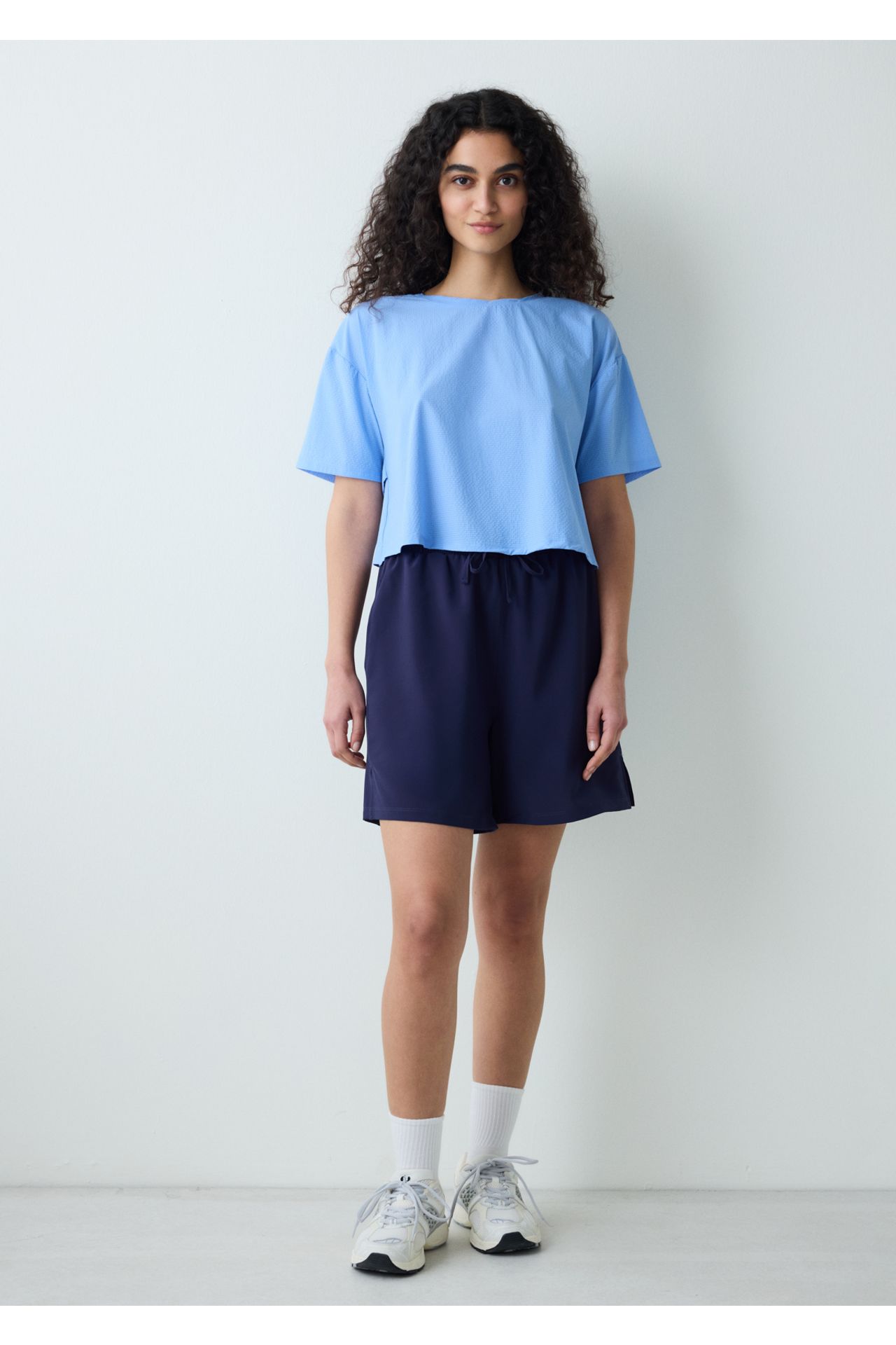 PENTI Women's Back Detail T-Shirt 5