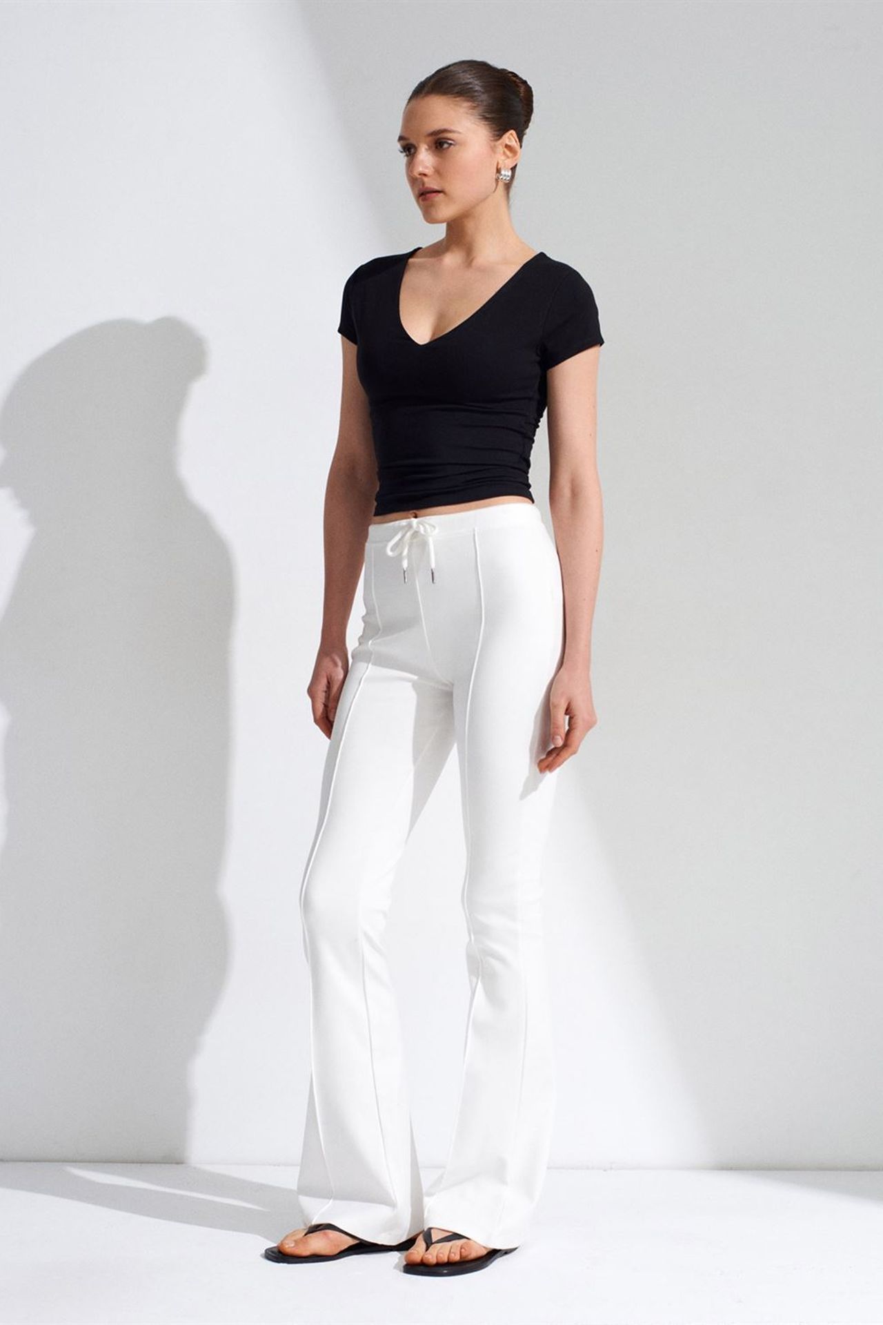 DILVIN Mid-Waist Flare Jersey Pants With Drawstring 1