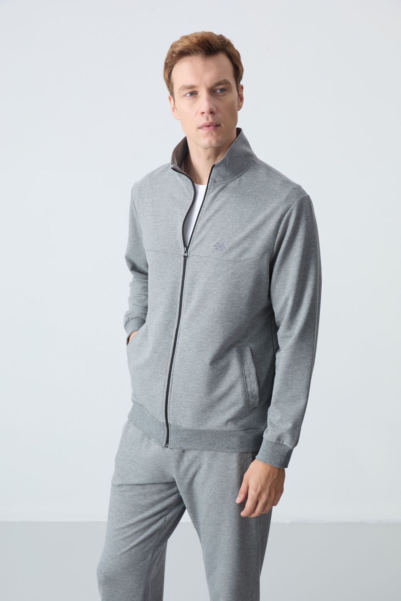 TOMMY Men's Zip-Collar Sweatshirt And Pants Set 2
