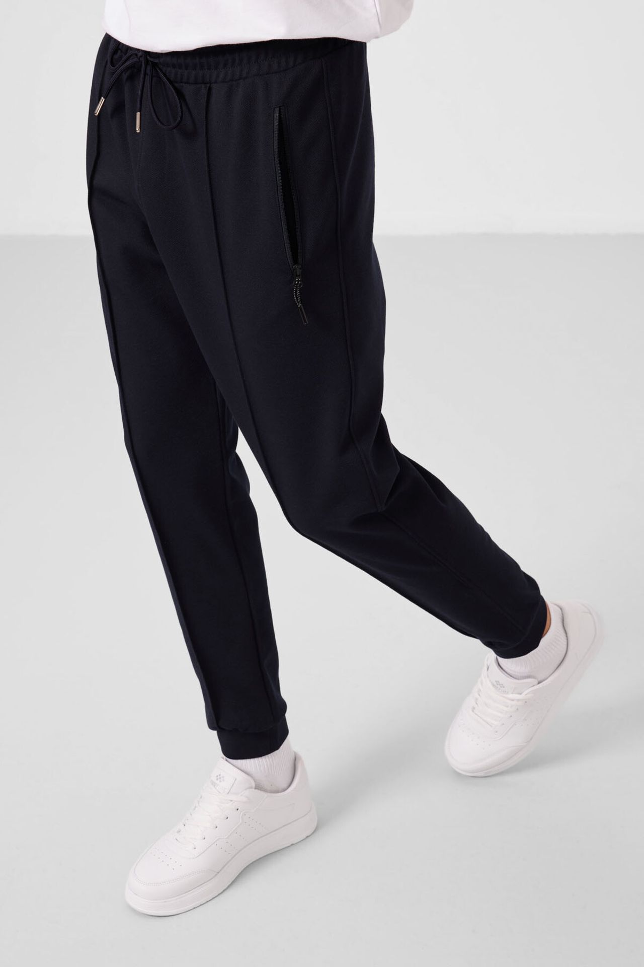 TOMMY Men's Jogger Sweatpants 6