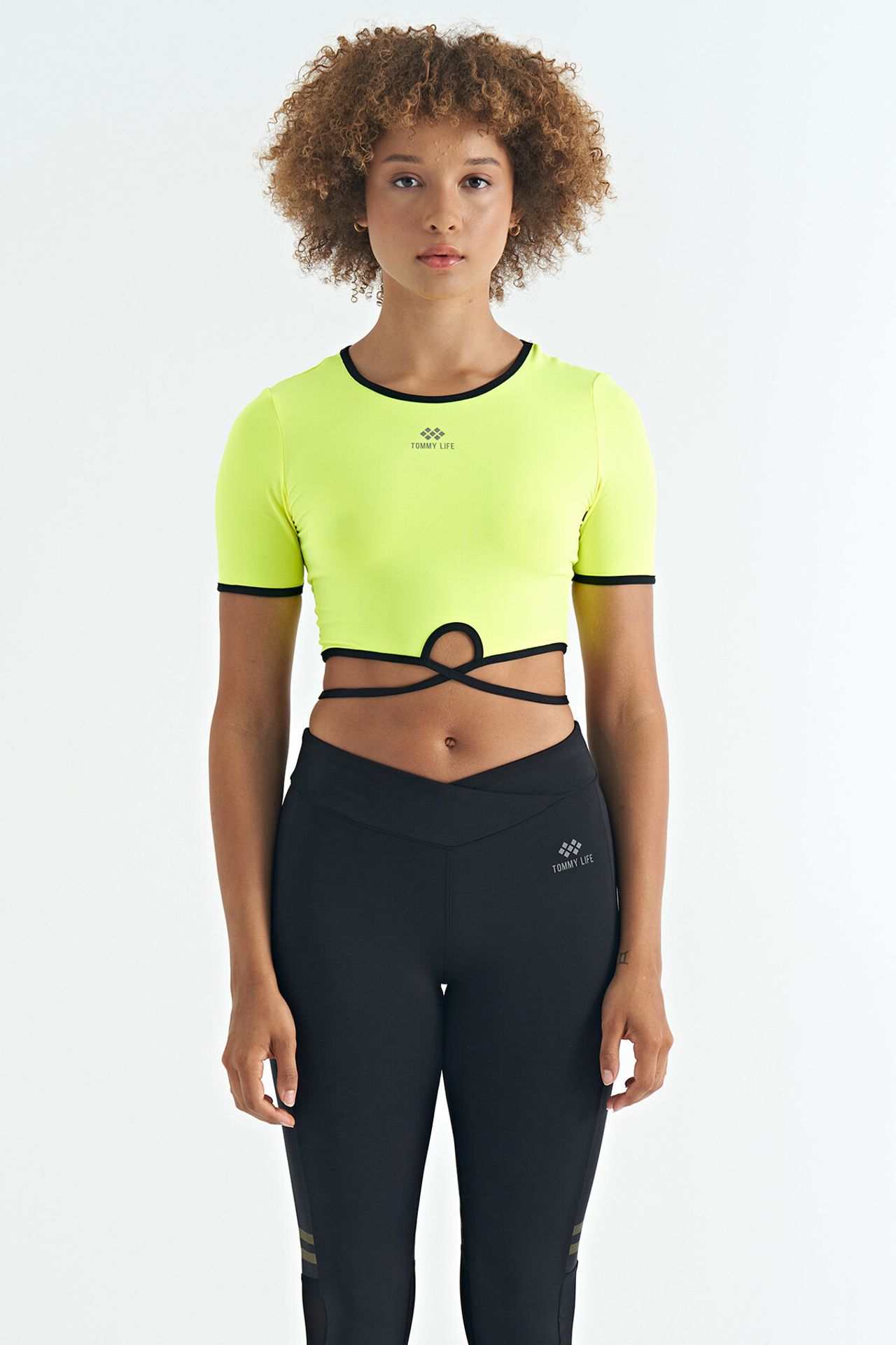 TOMMY Elastic Crop T-Shirt with Crew Neck 3