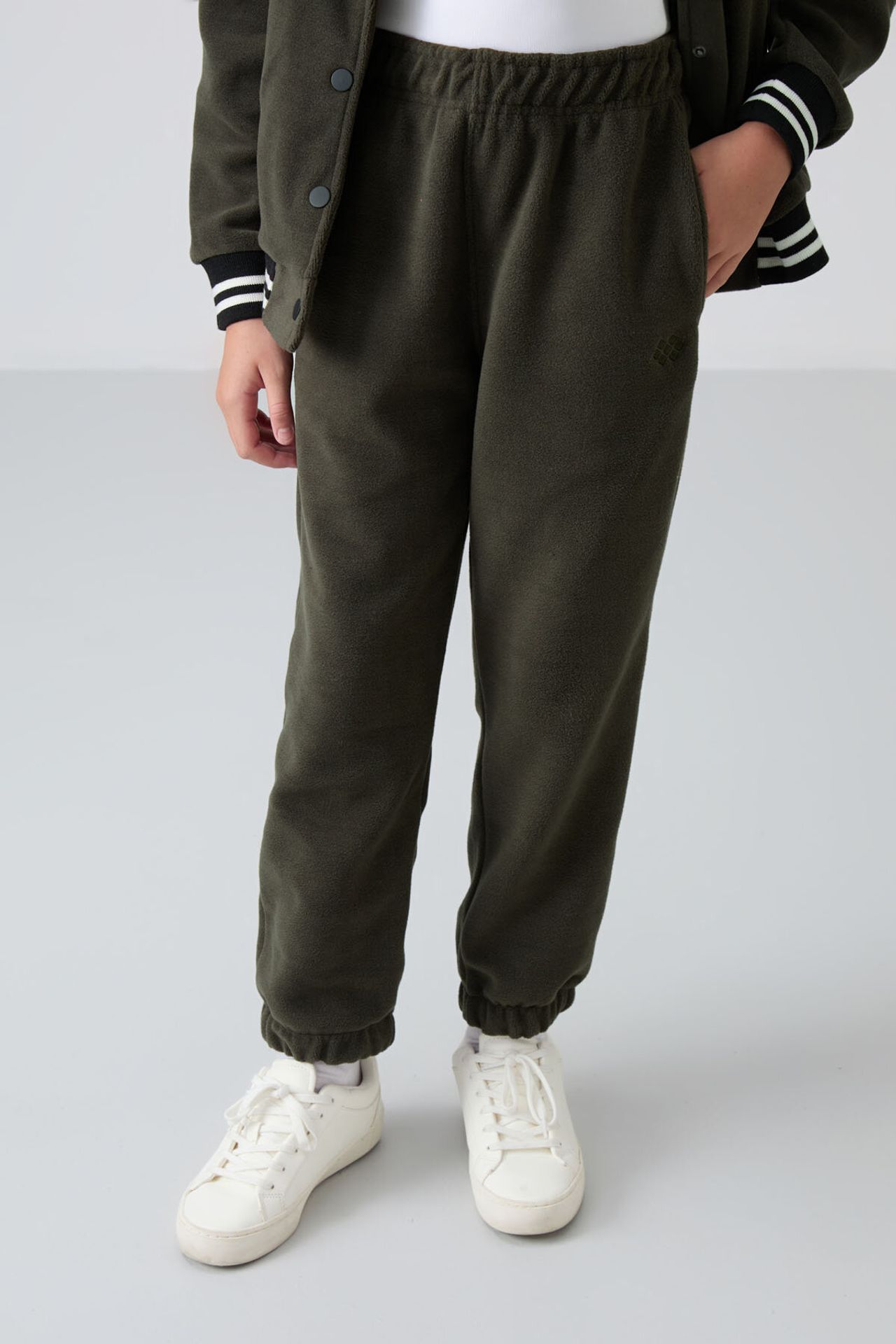 TOMMY Youth Plain Joggers 3