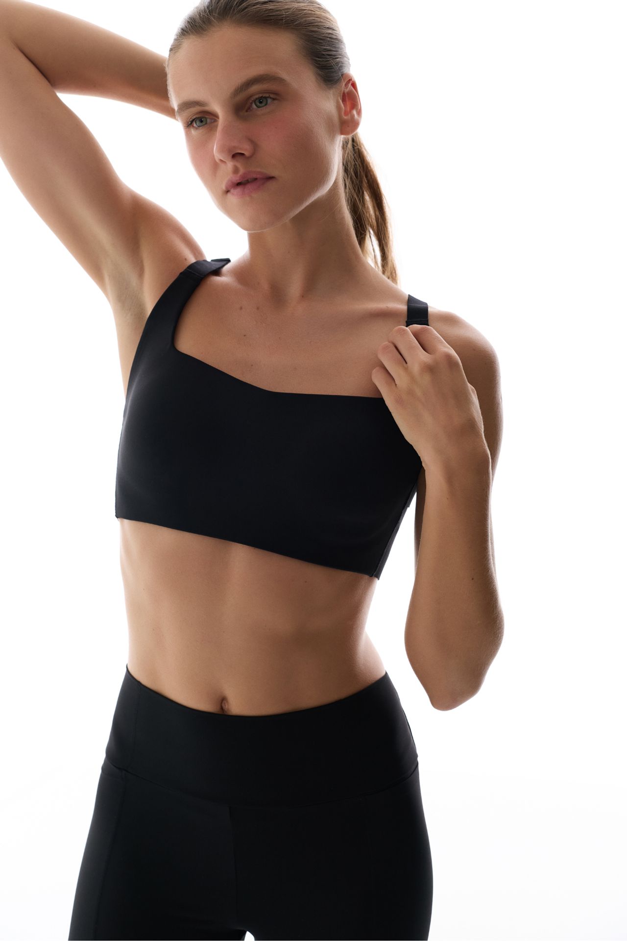 PENTI Medium Support Cross Back Detail Non-Slip Strap Cross Back Sports Bra 1