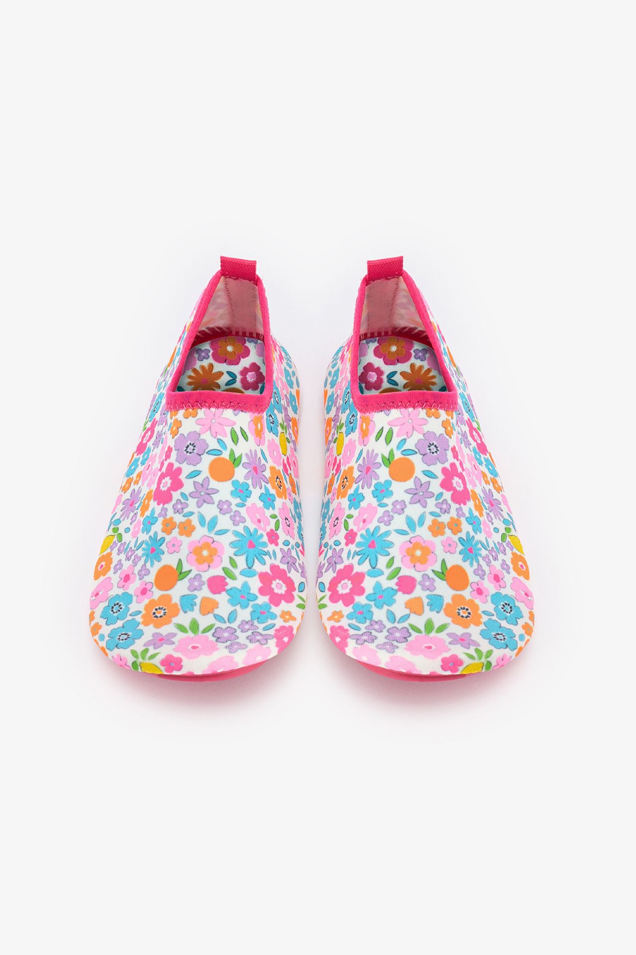 PENTI Smocked Water Shoes 1