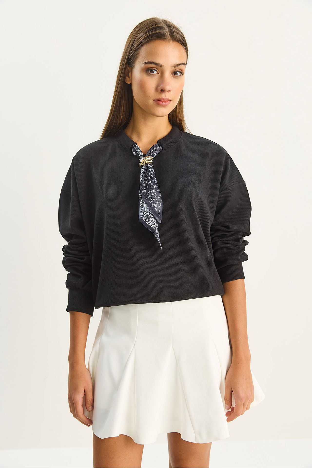 Crew Neck Ribbed Sweatshirt with Scarf Accessory Detail 2