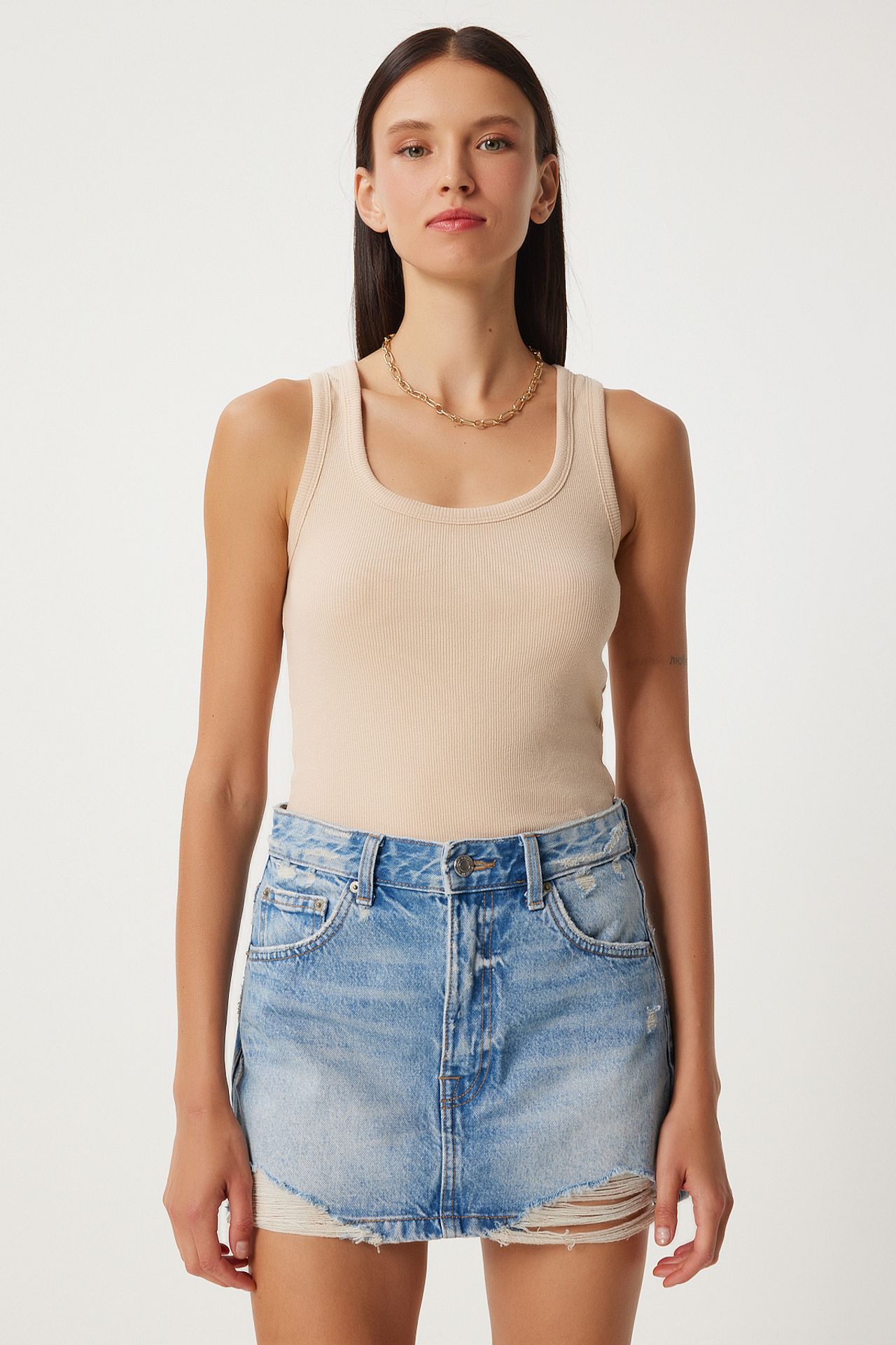 ISTANBUL Fitted Cotton U Collar Tank Top 4