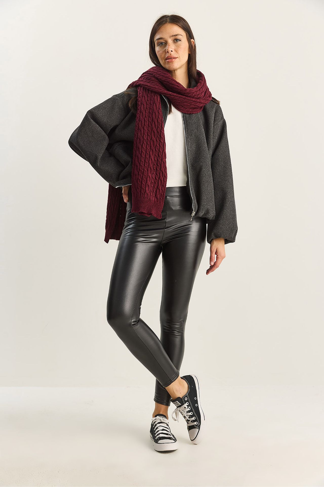 LUCCI Elastic Waist Faux Leather Skinny Pants 2