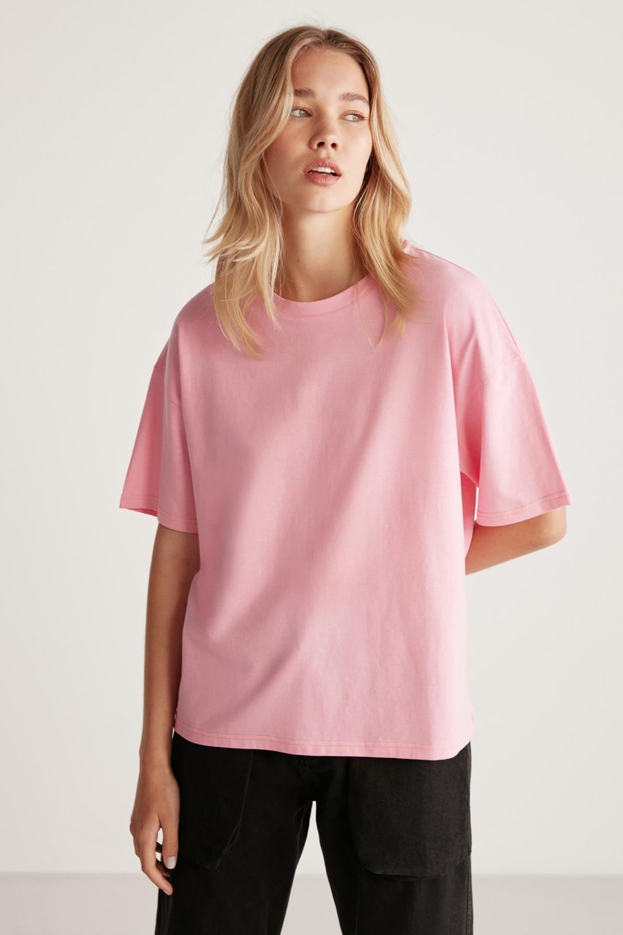 GRIMELANGE Relaxed Crew Neck Slit T-Shirt 2