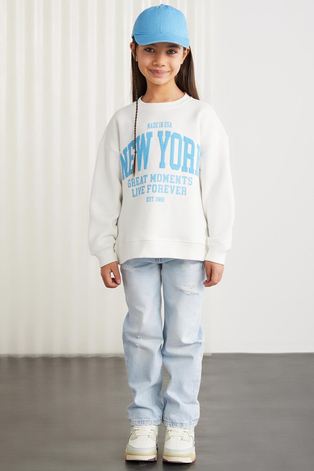 GRIMELANGE Relaxed Crew Neck Sweatshirt 1