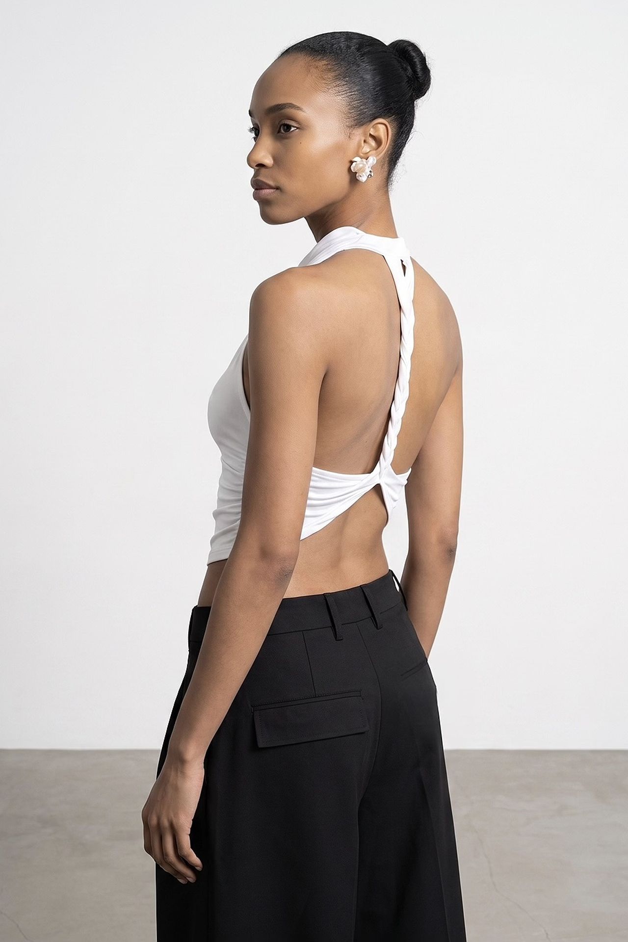 DILVIN Sleeveless Backless Cowl Neck Blouse 2