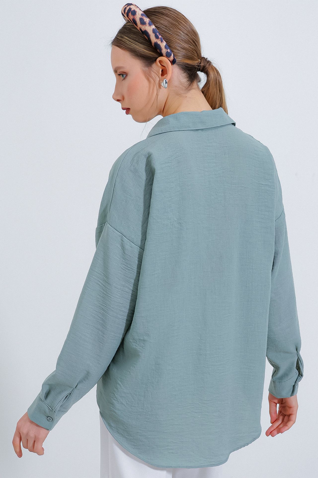 BDART Linen Blended Shirt with Button Closure 6