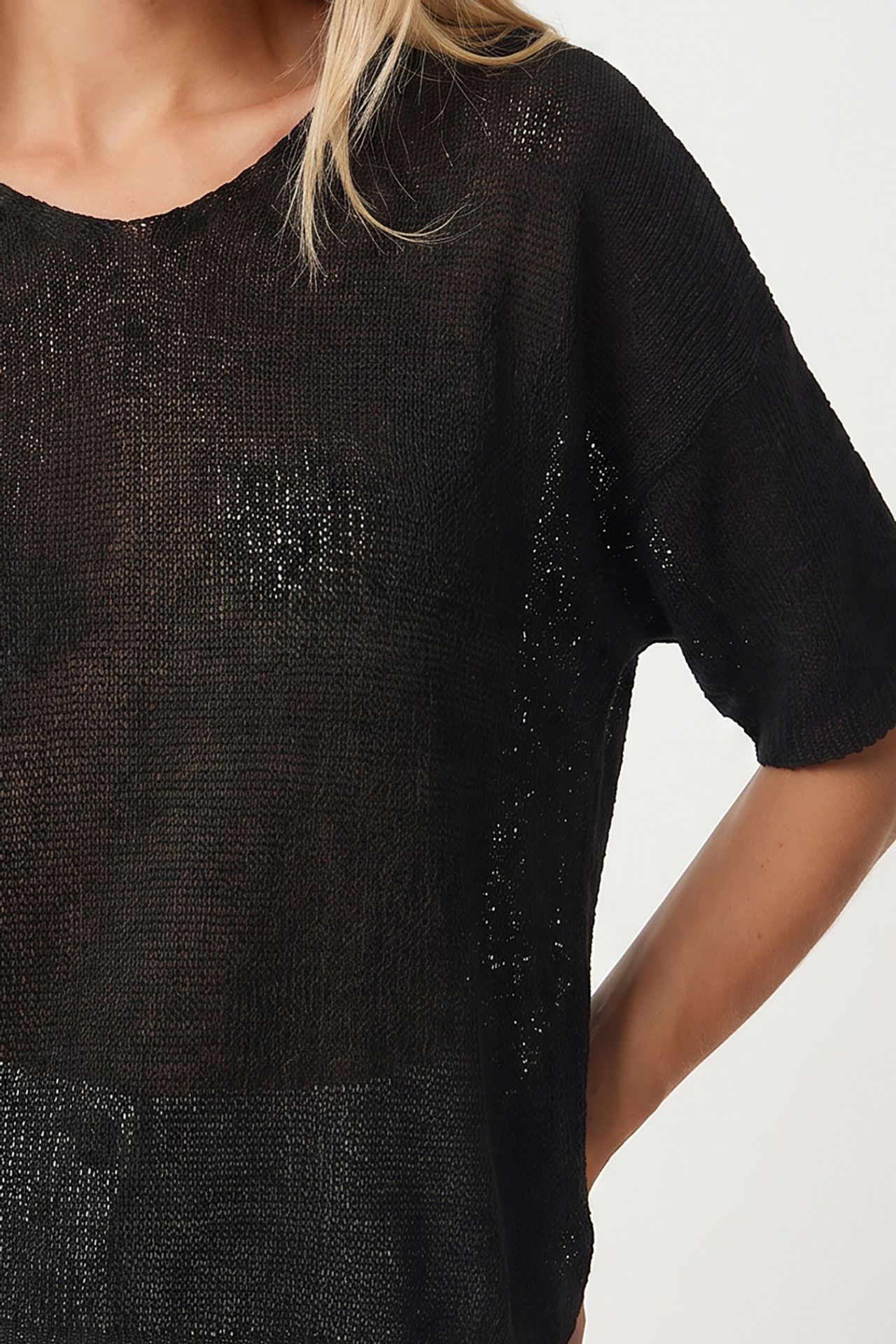 ISTANBUL Women’s V-Neck Knit Top 5