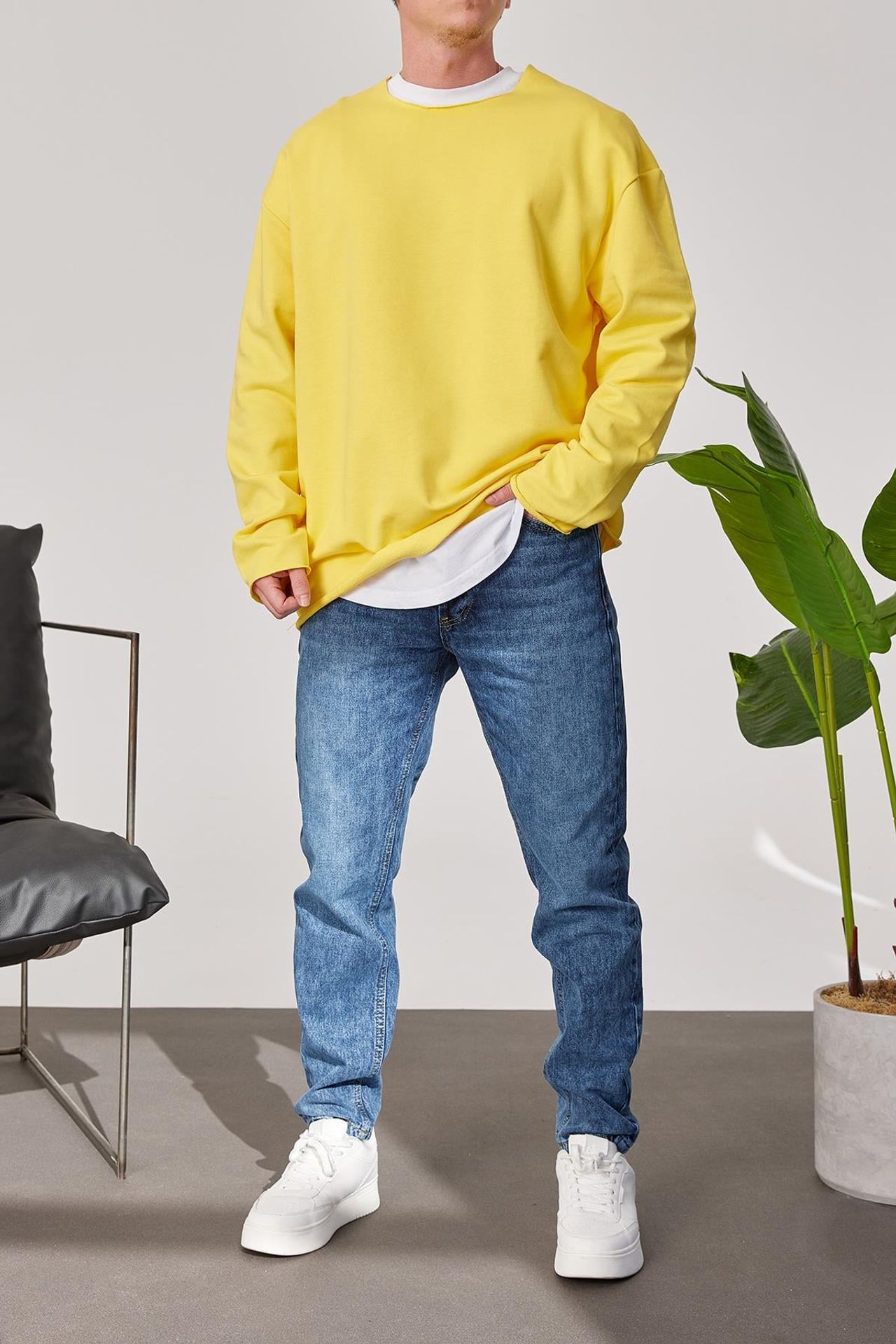 NOMARC Relaxed Crew Neck Sweatshirt 1