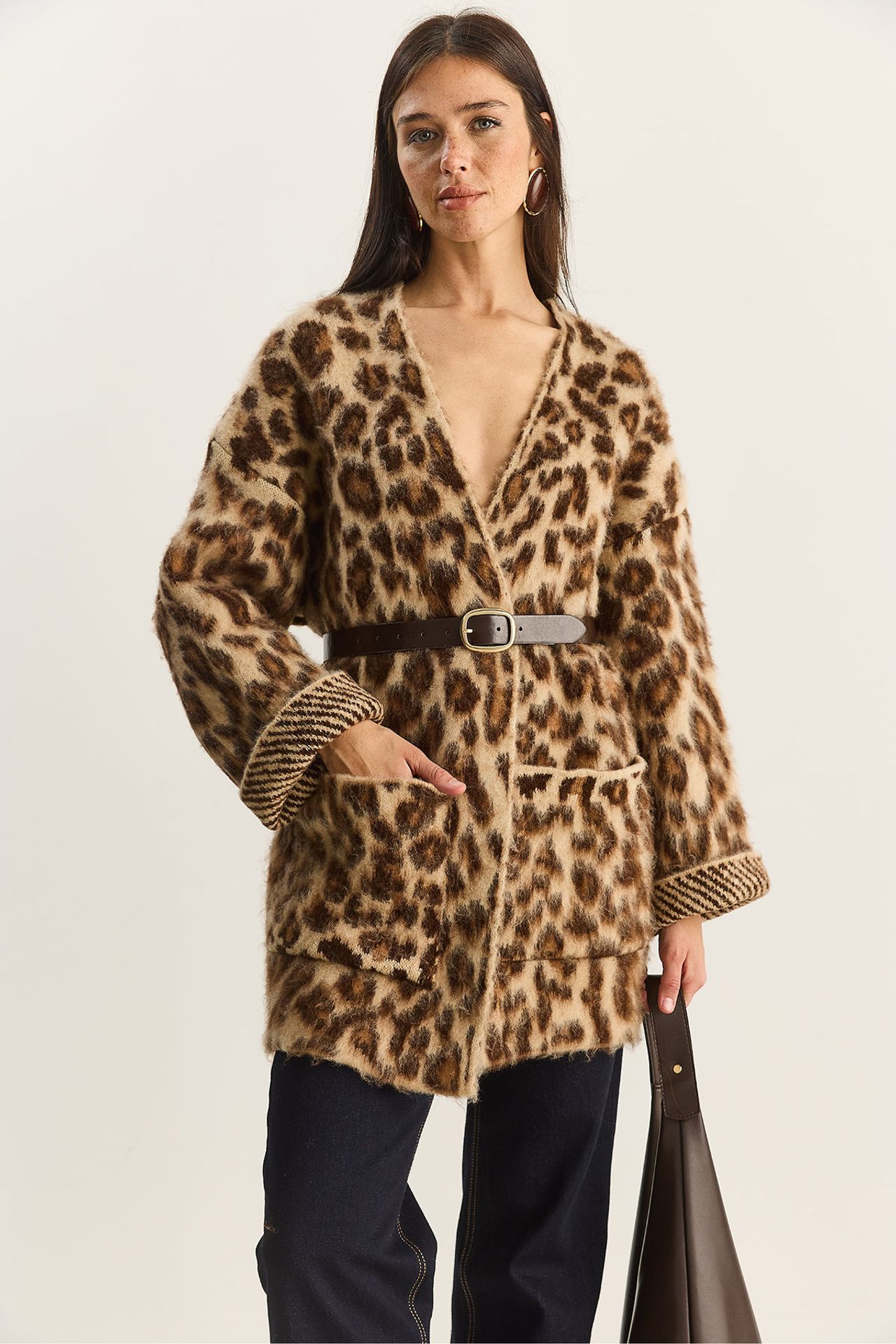 LUCCI Oversized Long Cardigan with Leopard Print and Pockets 4