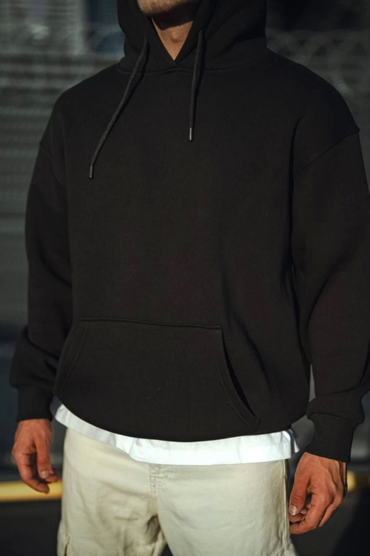JANES Oversized Hooded Sweatshirt with Pocket 3