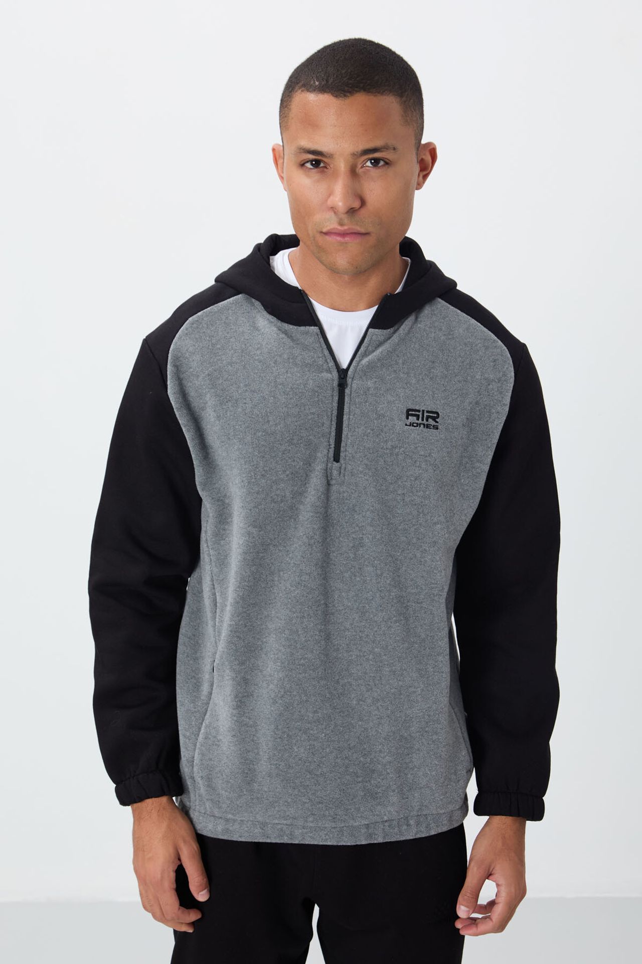 TOMMY Men's Color-Blocked Half-Zip Plush Sweatshirt 1