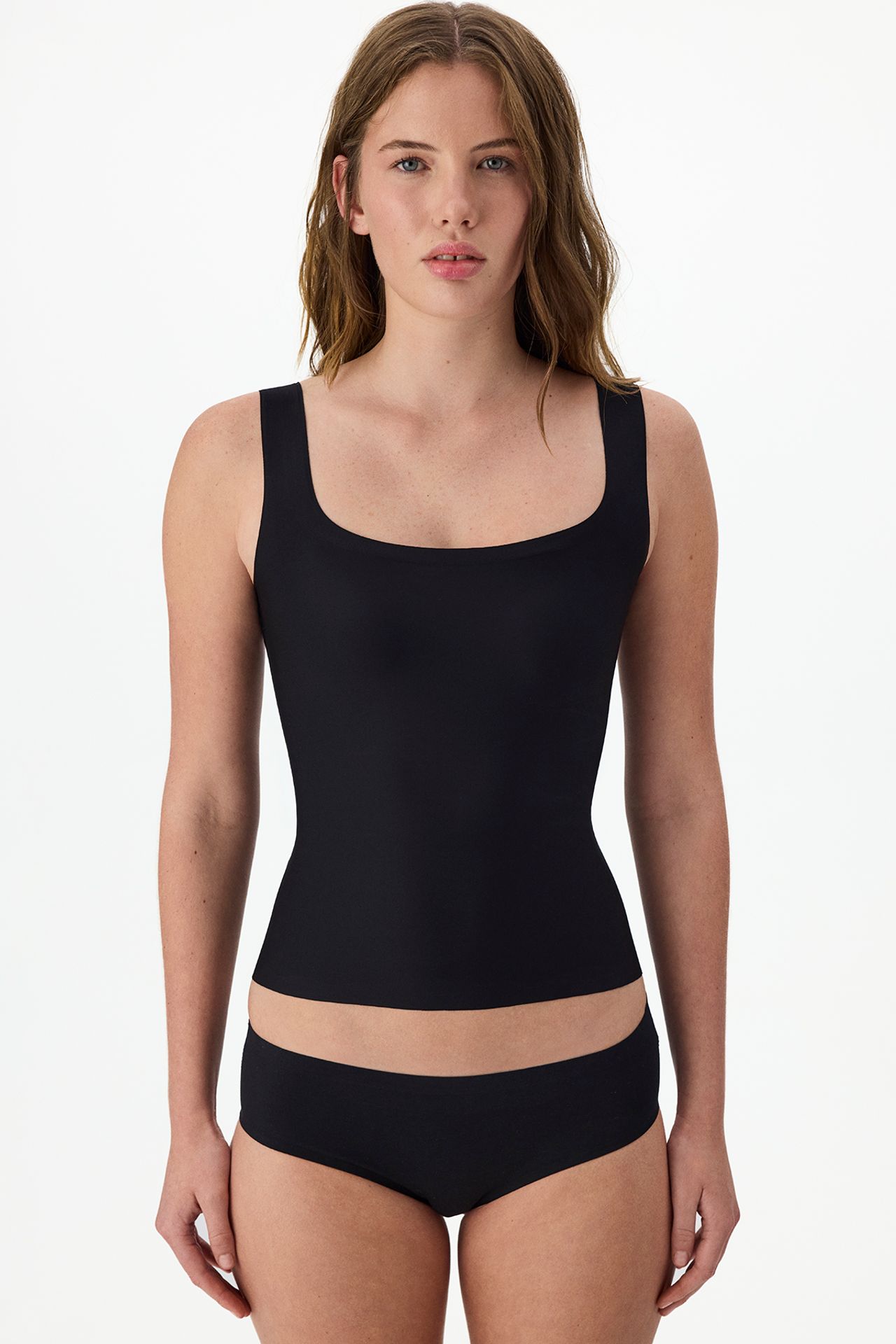 PENTI Invisible Tank Top 3