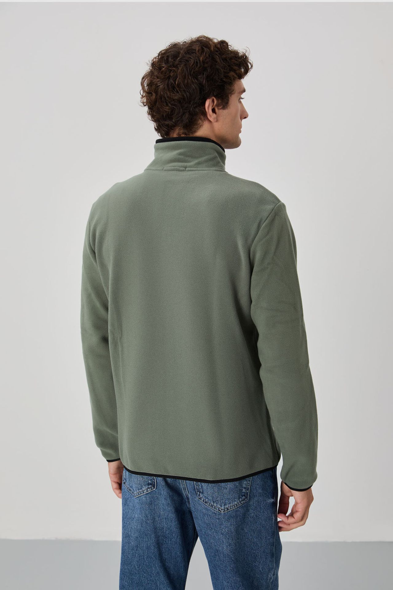 TOMMY Men's Plush Zip-Front Sweatshirt 6