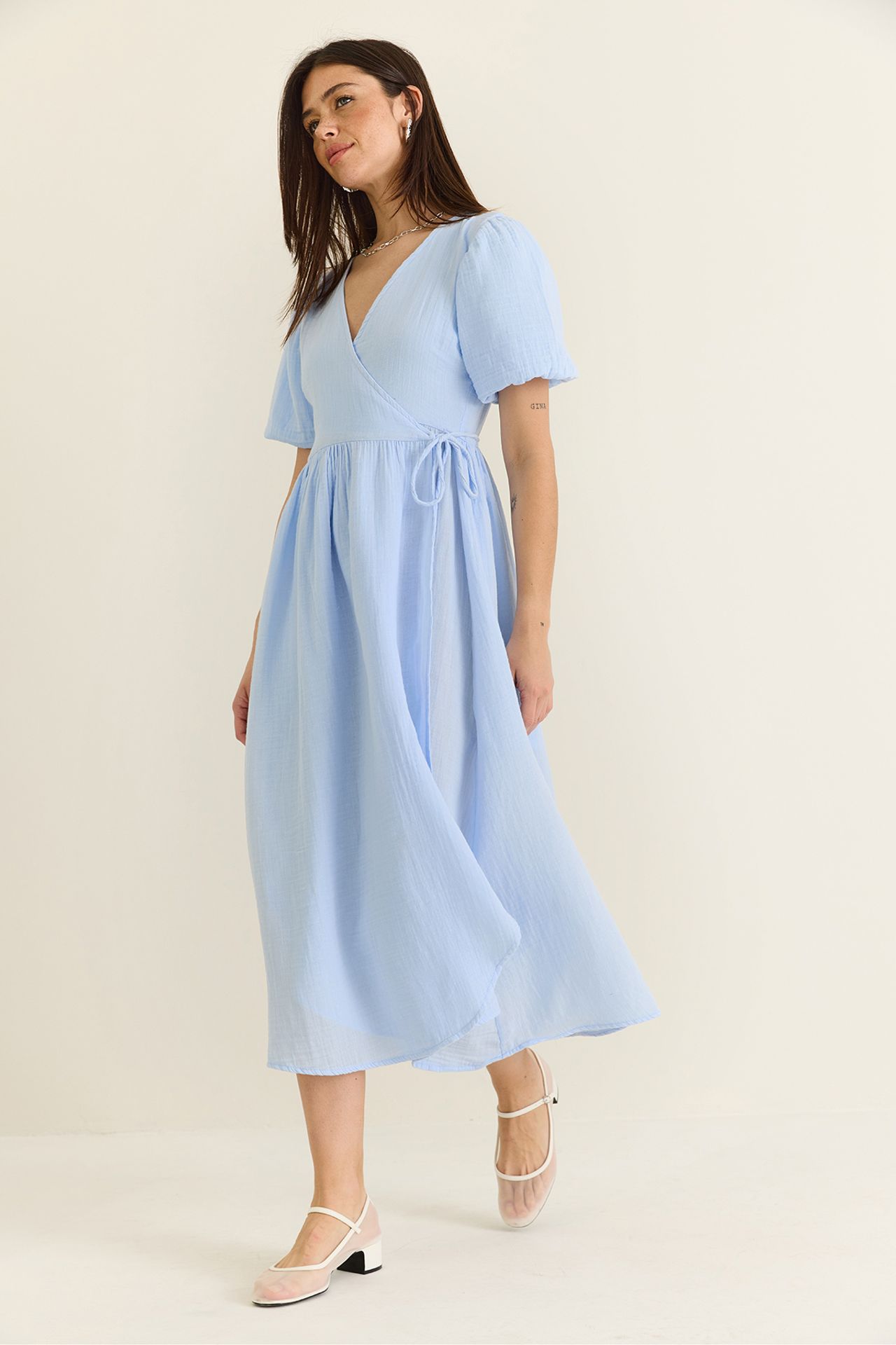 LUCCI Textured V-neck Midi Dress with Wrap Closure 6