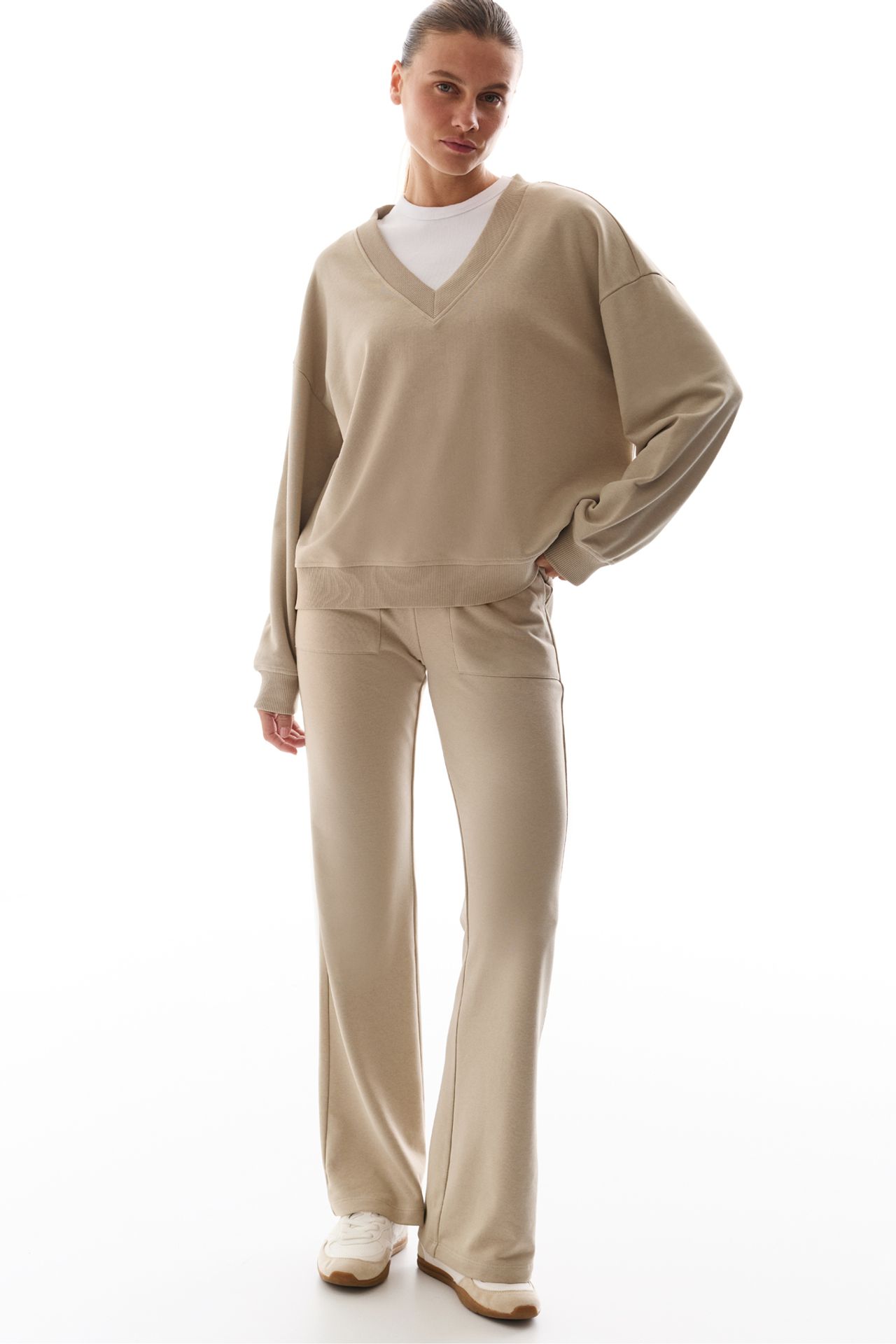PENTI Ribana Detail Flare Sweatpants 5