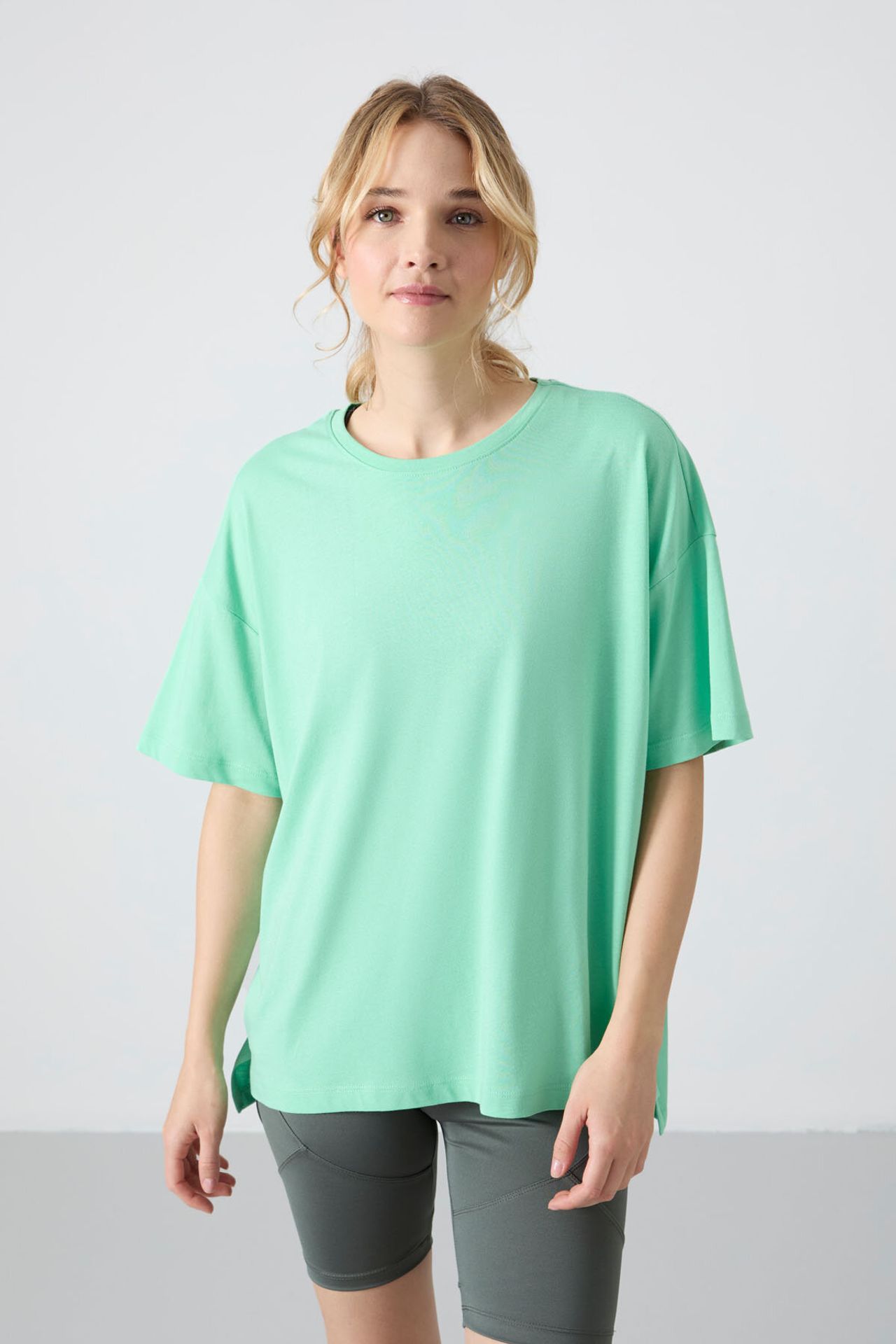 TOMMY Oversized Cotton-Modal Crew Neck T-Shirt 5