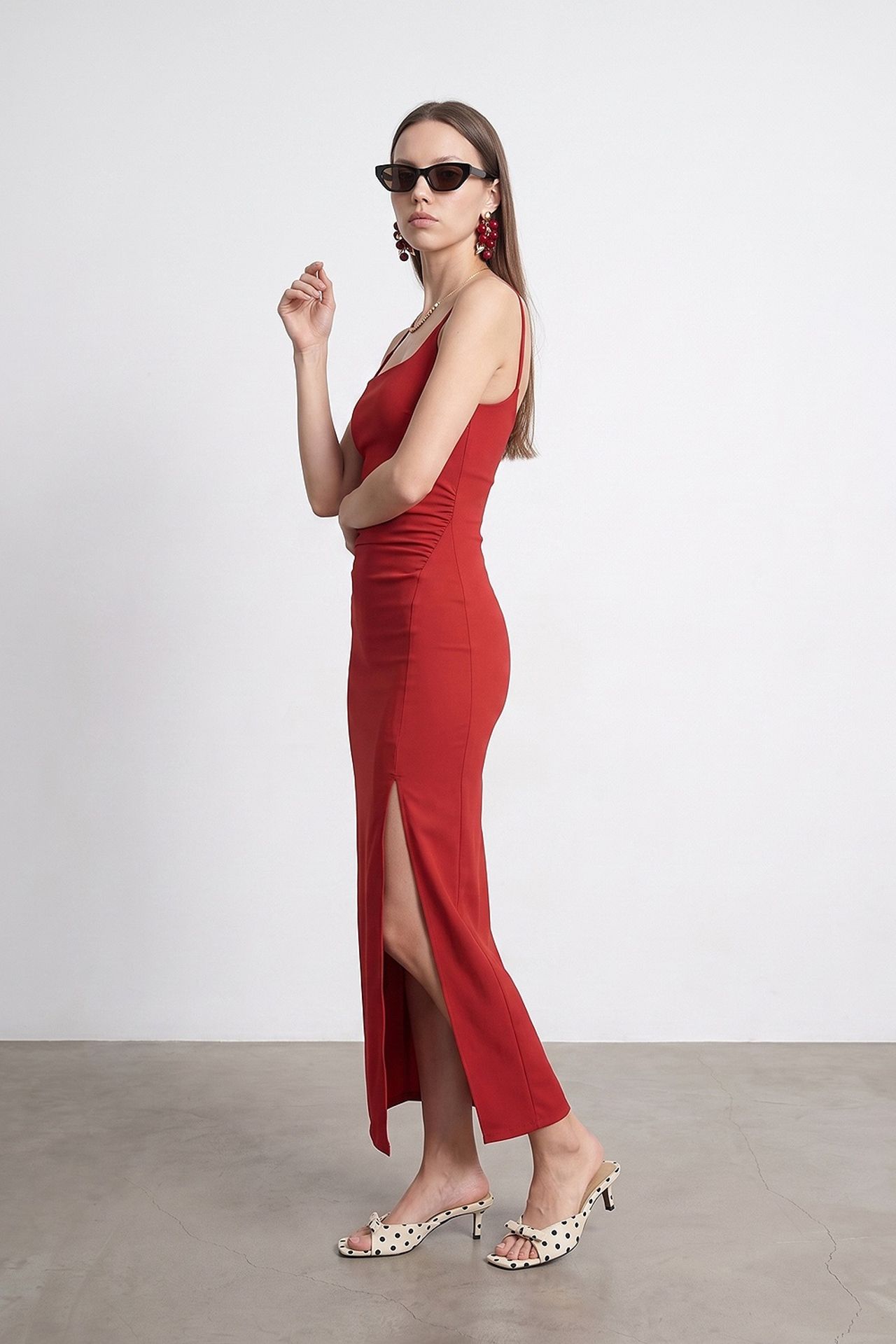 DILVIN Kadın Kolsuz Bodycon Midi Elbise 3