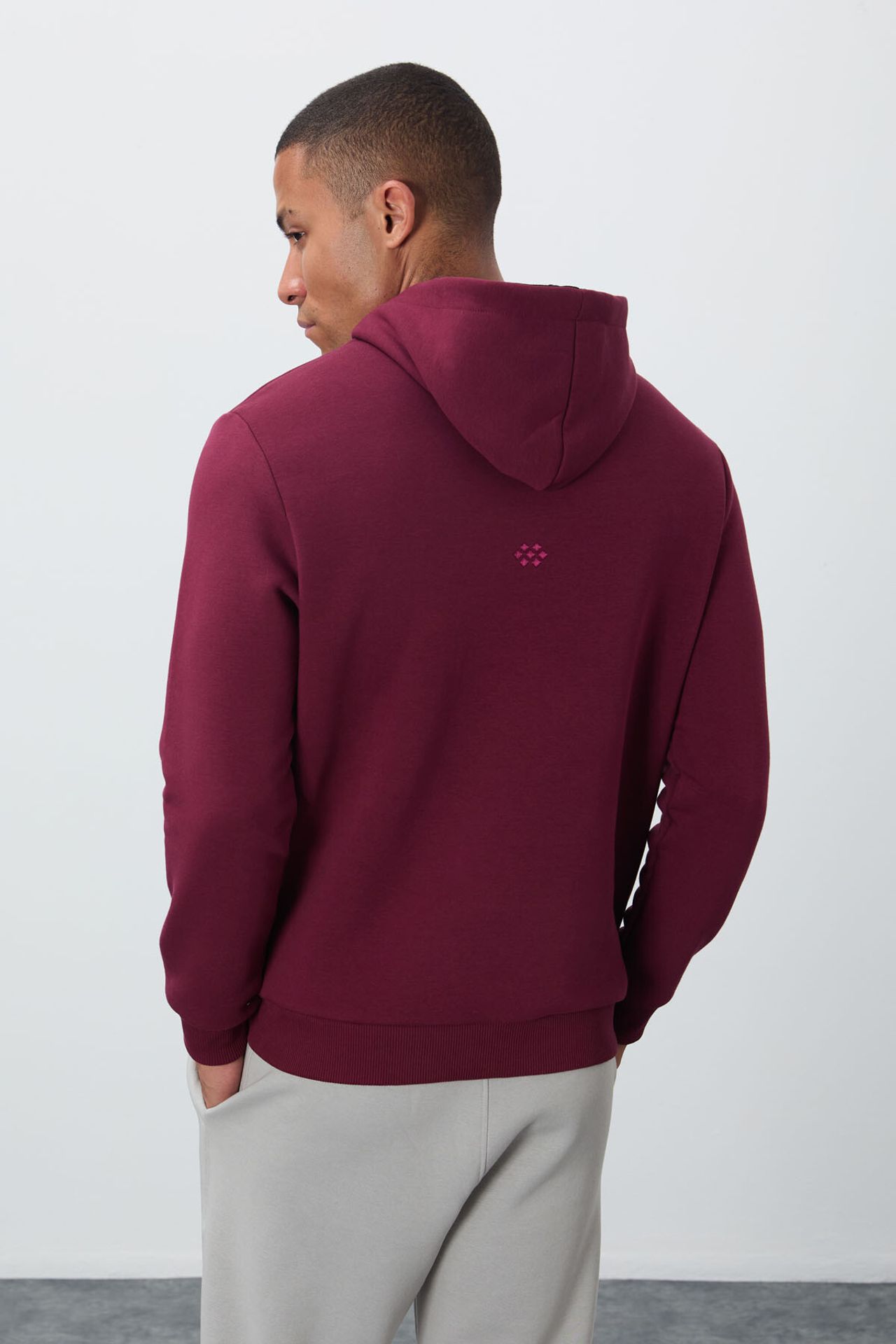 TOMMY Men's Solid Hooded Sweatshirt With Pocket 6
