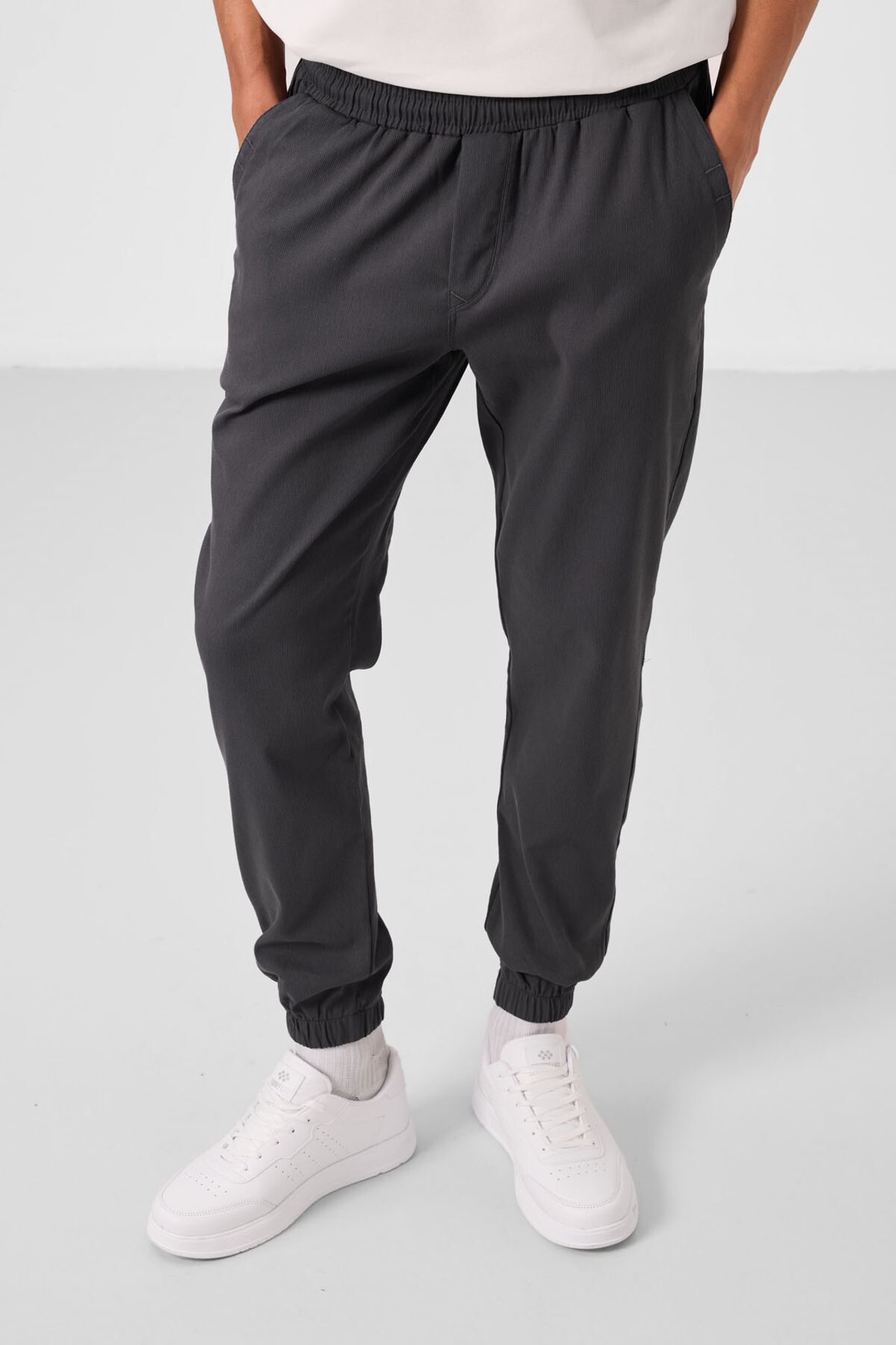 TOMMY Straight-Leg Pull-On Chinos 4
