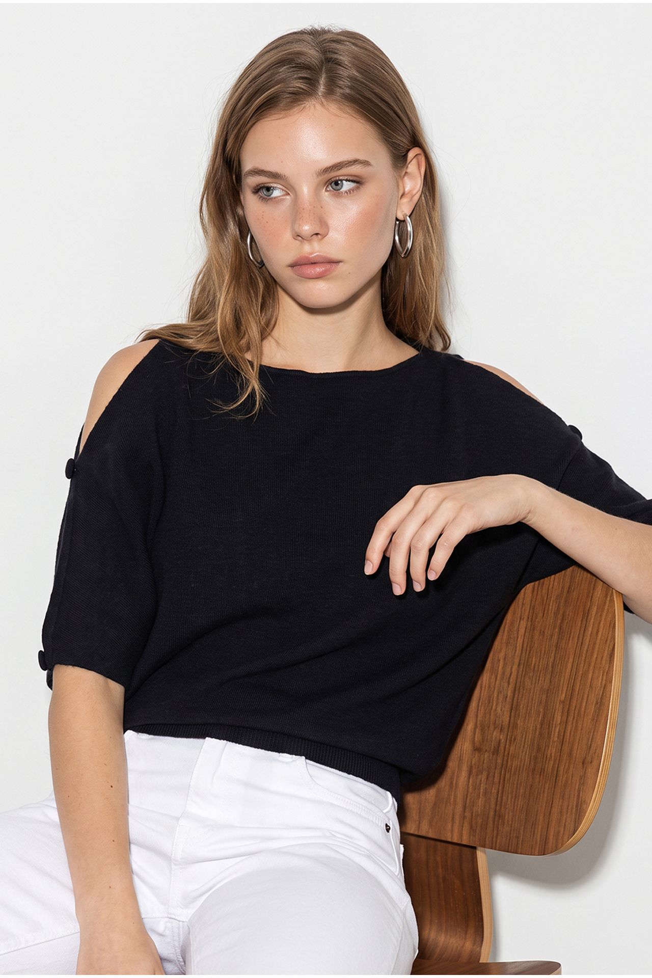 LUCCI Women's Blouse 1