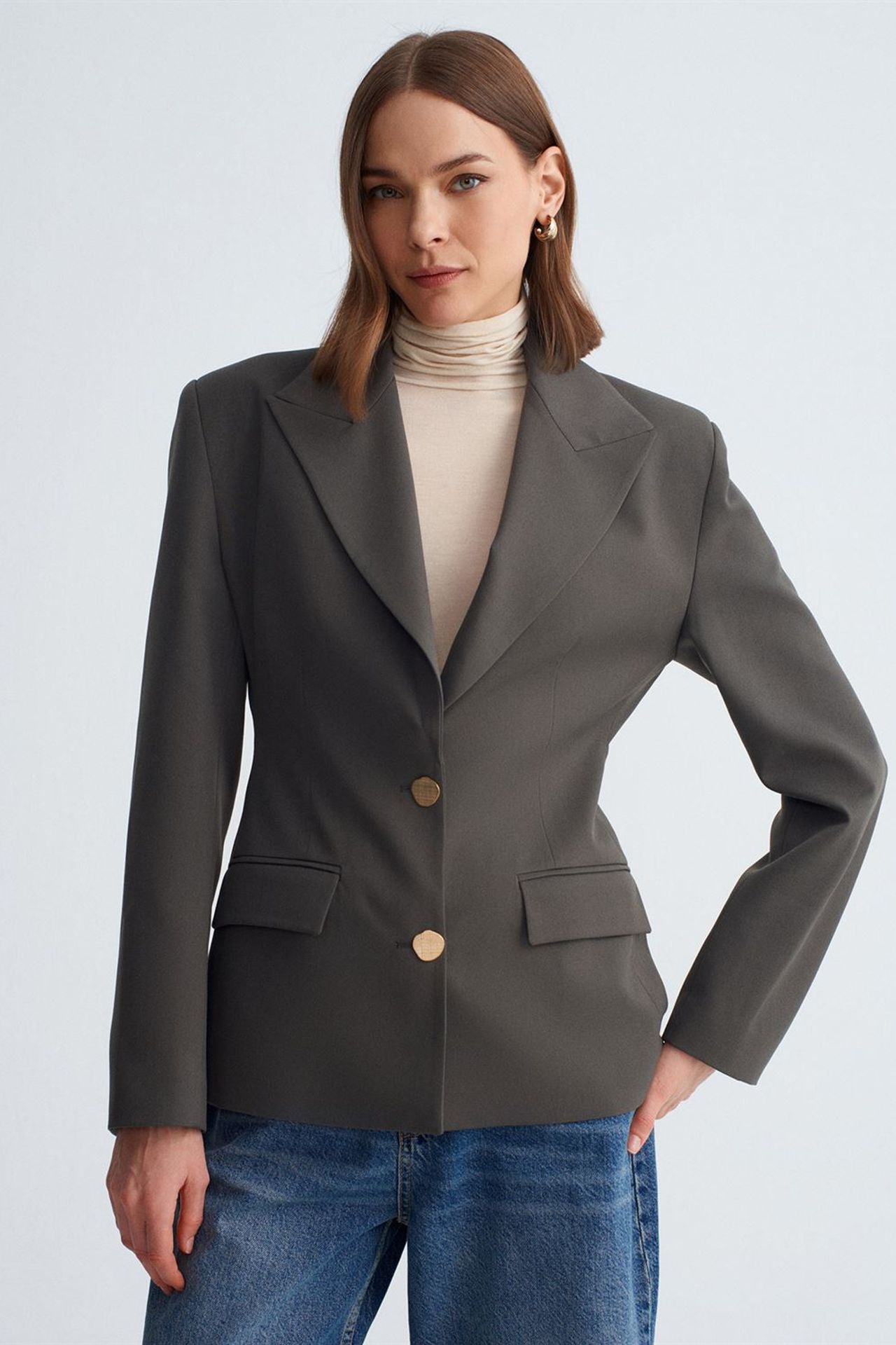 DILVIN Fitted Crepe Blazer With Shawl Collar 4