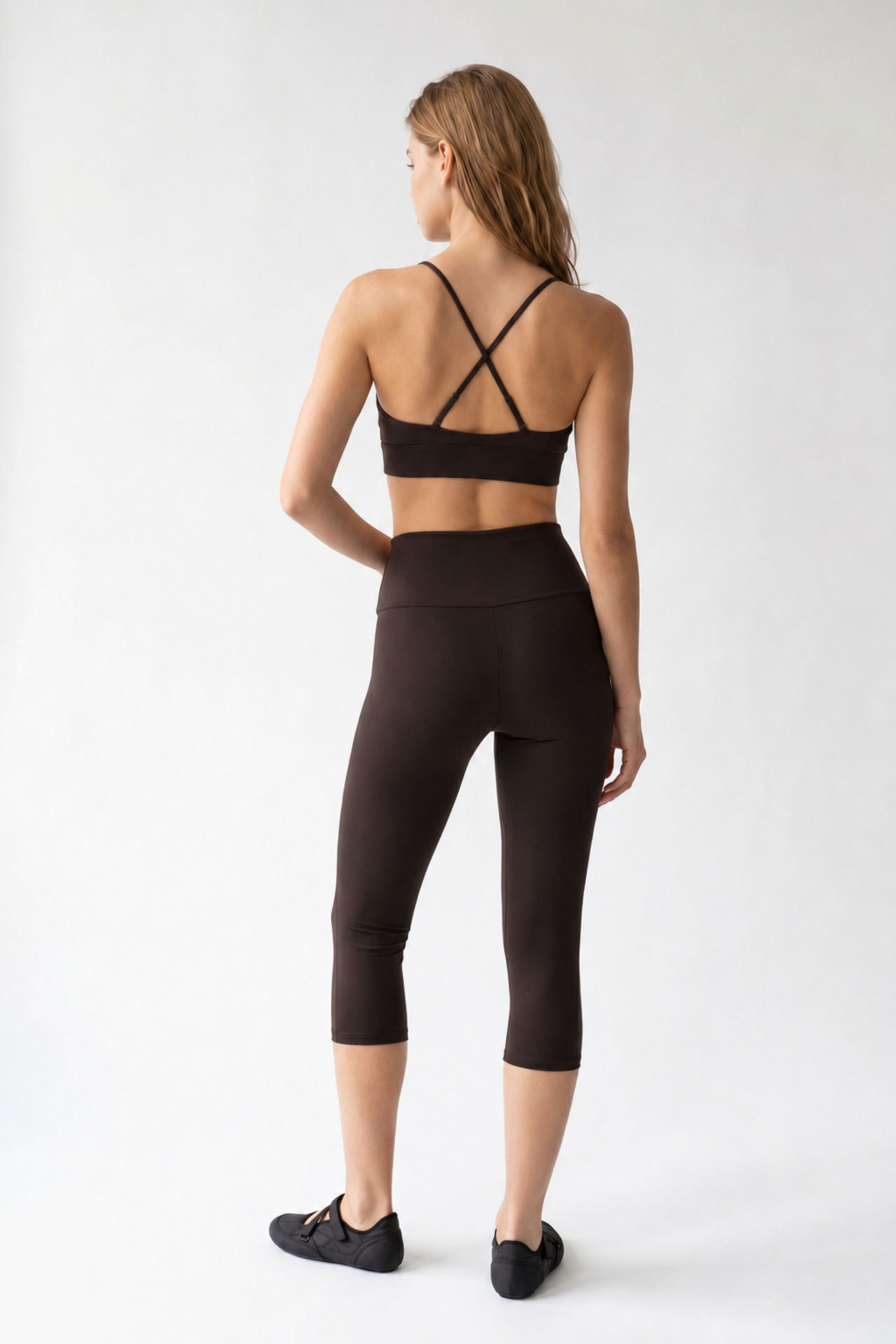MIXRAY High-Waist Capri Leggings With Slit 4