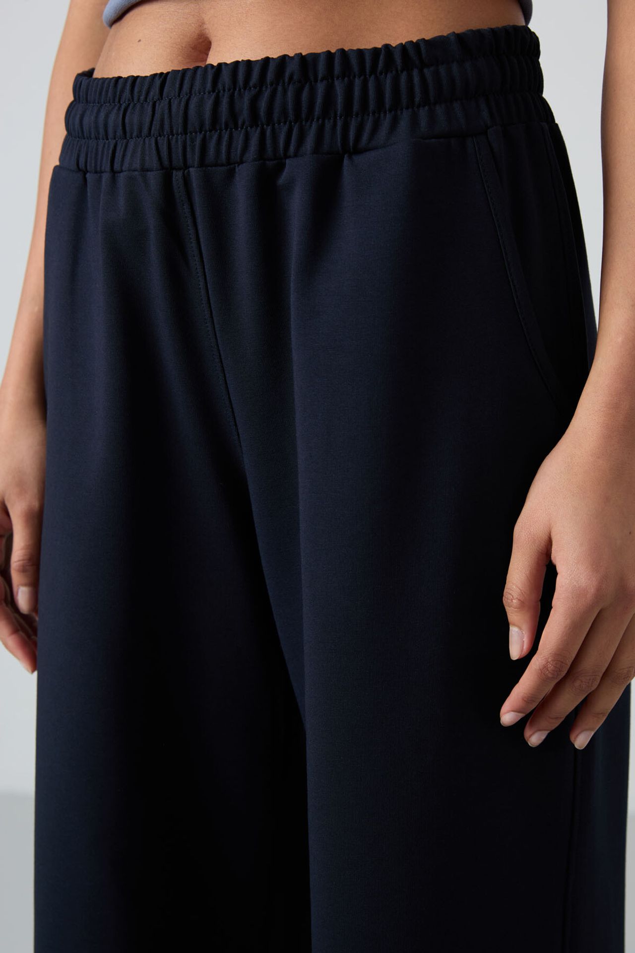 TOMMY Wide-Leg Pull-On Sweatpants 3