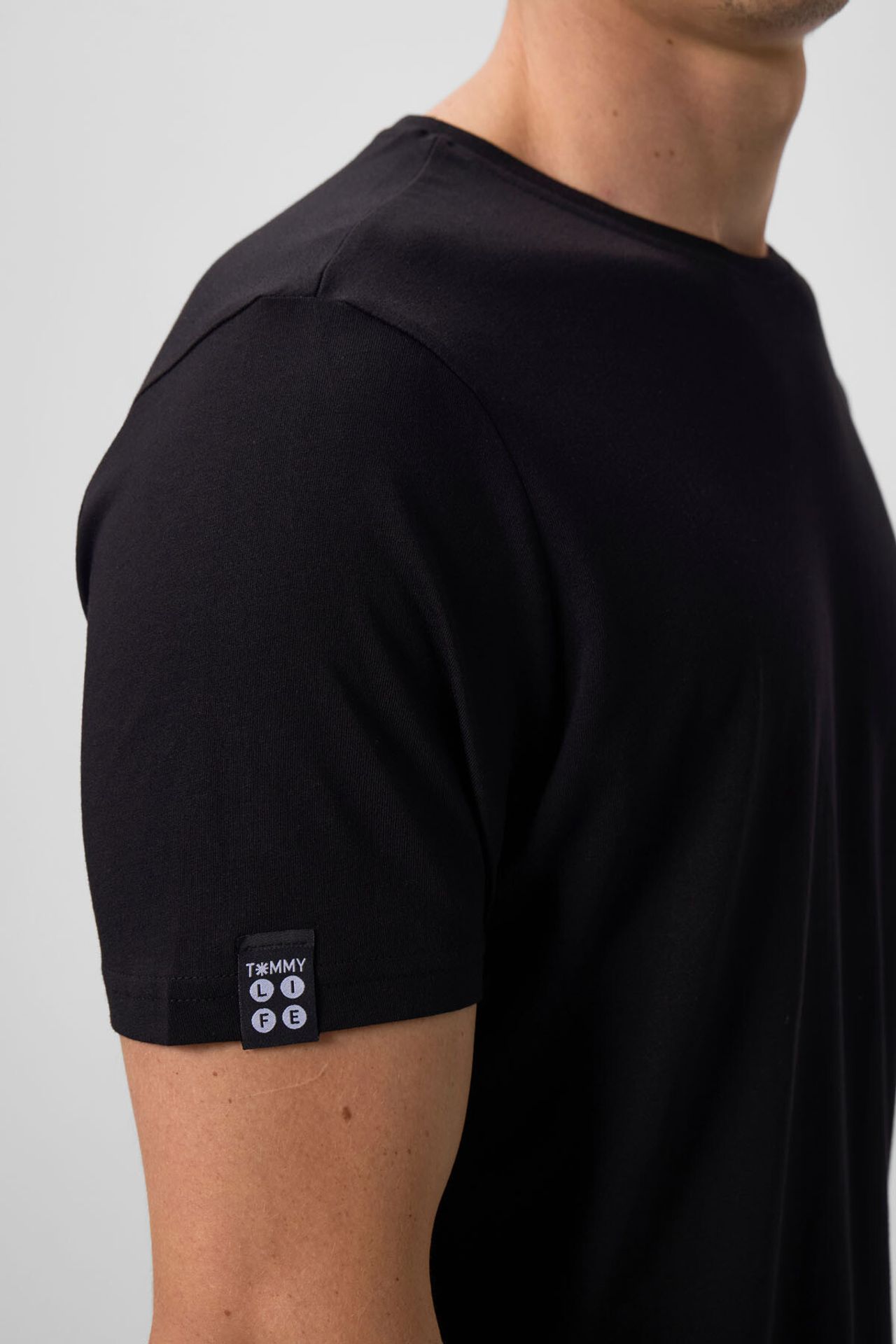 TOMMY Men's Cotton Elastane Crew Neck T-Shirt 4